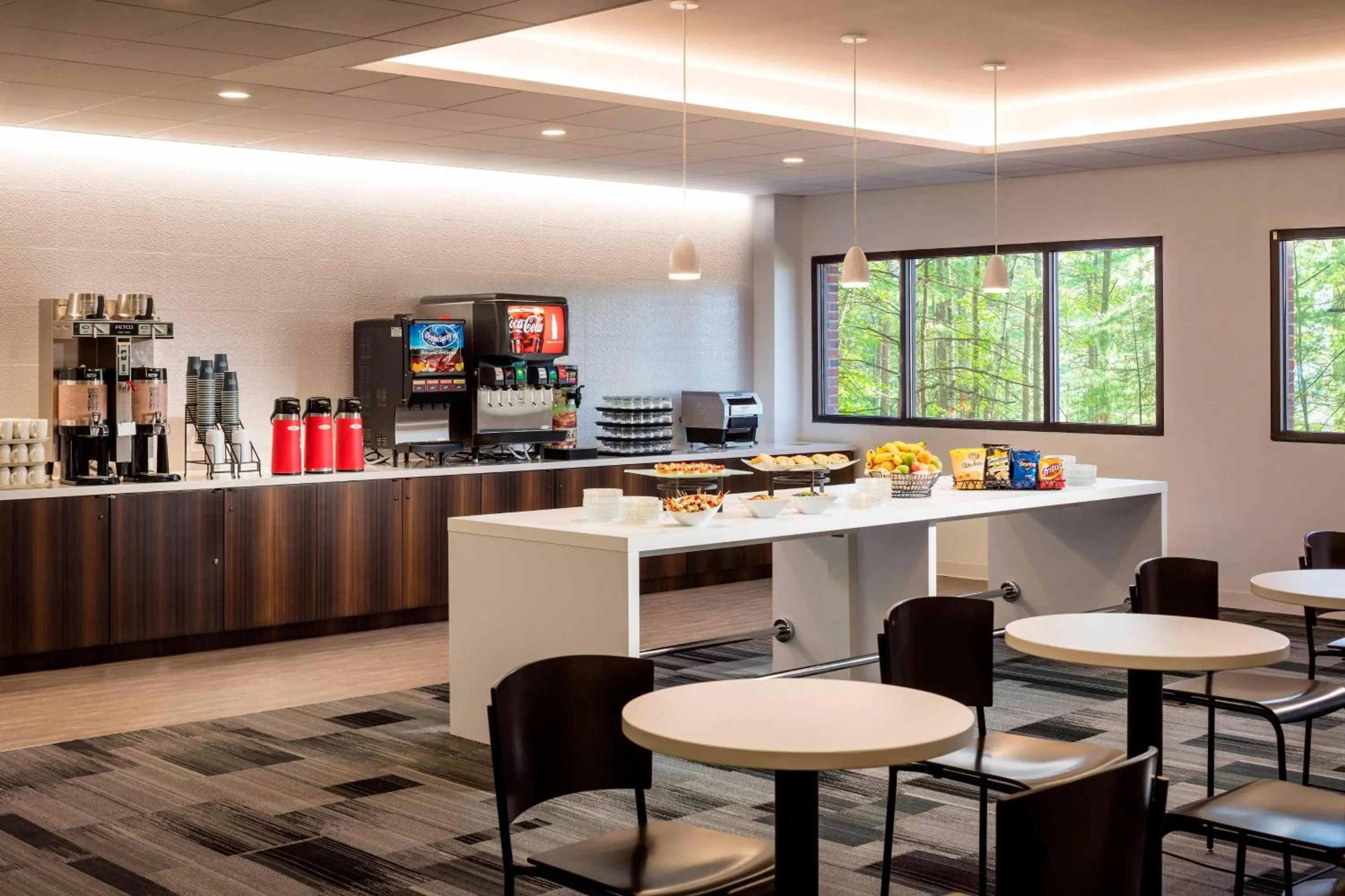 Meeting/conference room in Four Points by Sheraton Norwood Conference Center