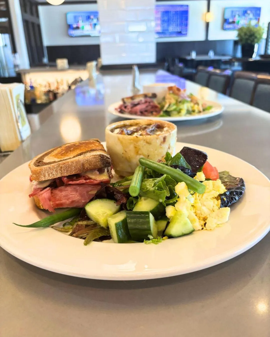 Restaurant/places to eat in Four Points by Sheraton Norwood Conference Center