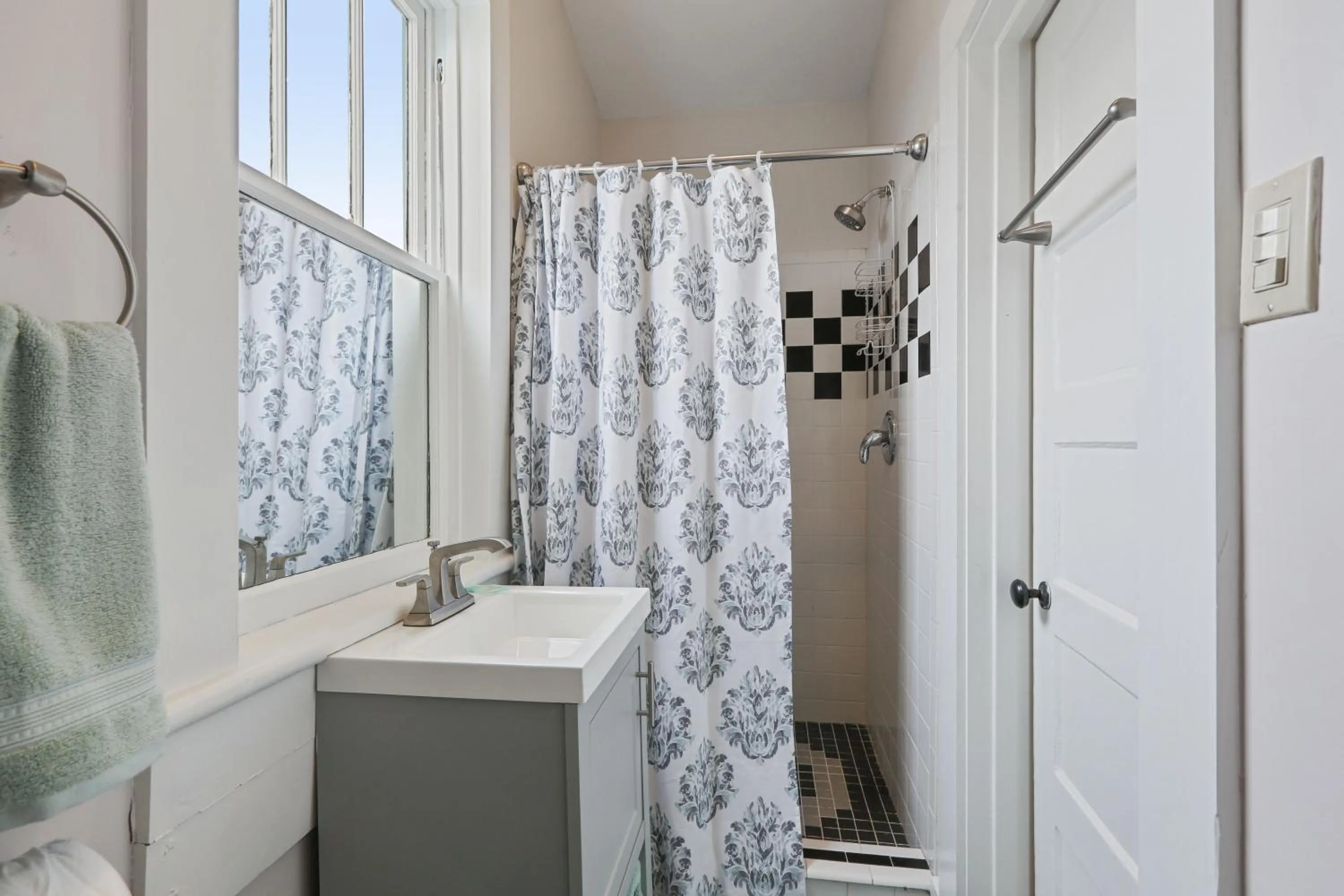 Shower in Freret Apartments near Streetcar & Tulane