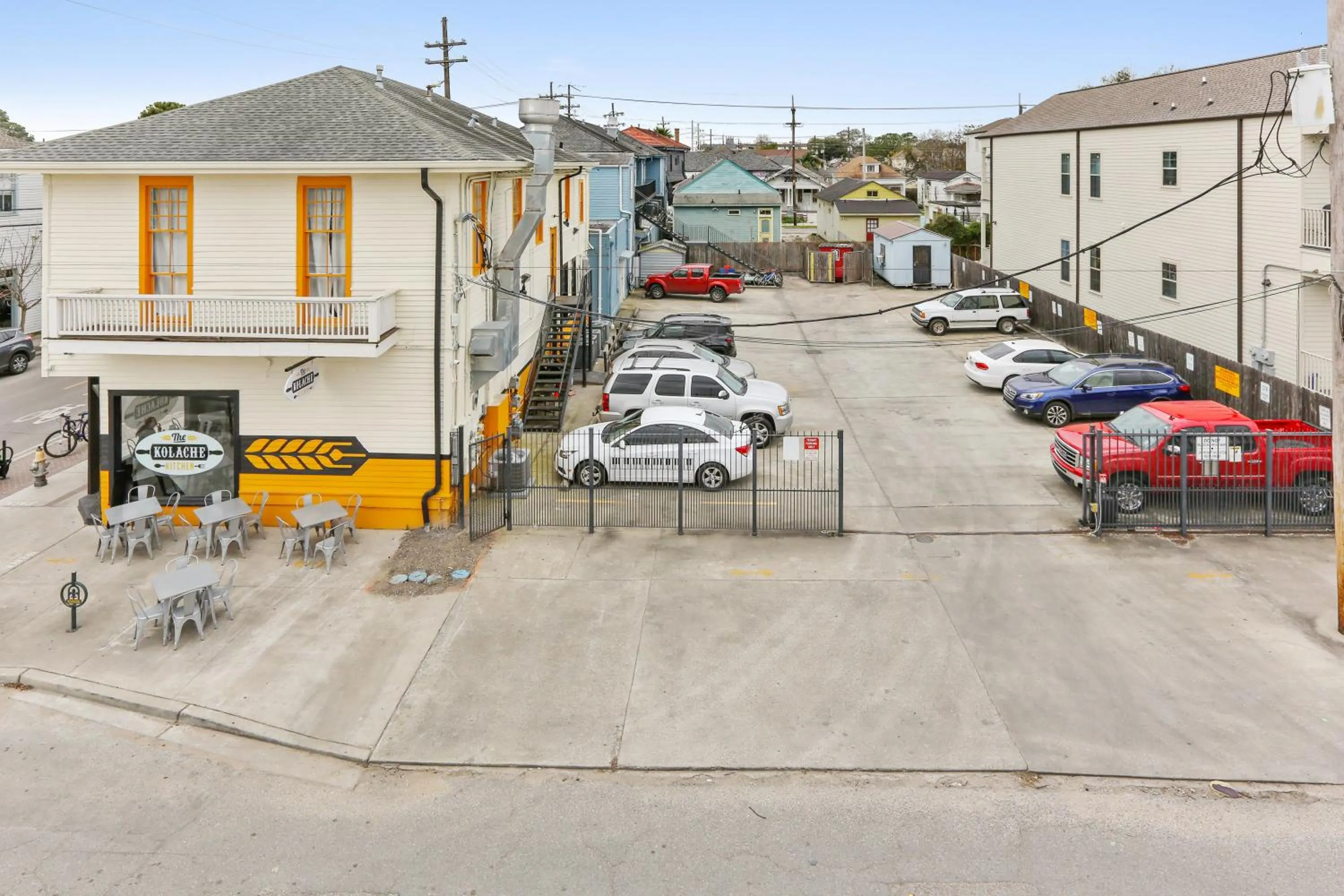 Neighbourhood in Freret Apartments near Streetcar & Tulane