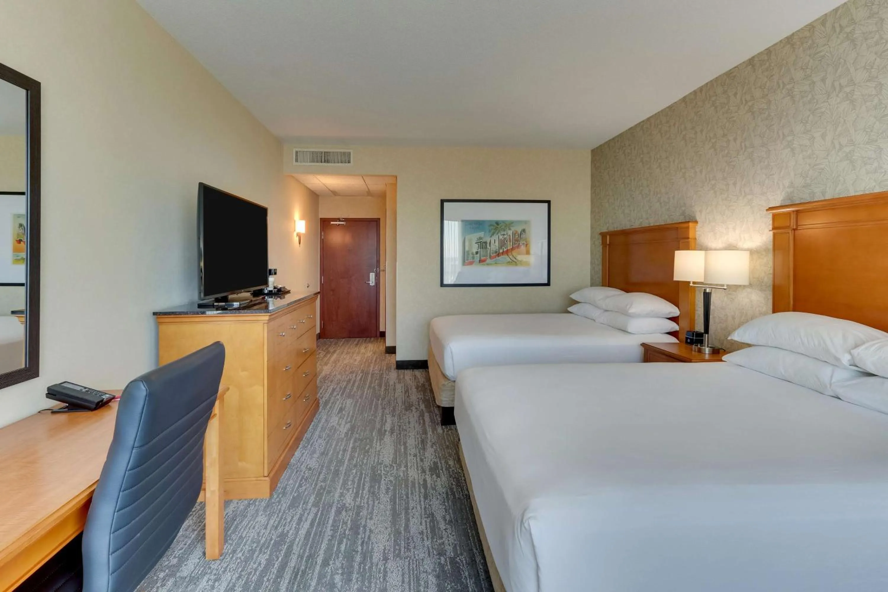 Bedroom, Bed in Drury Inn & Suites Orlando near Universal Orlando Resort