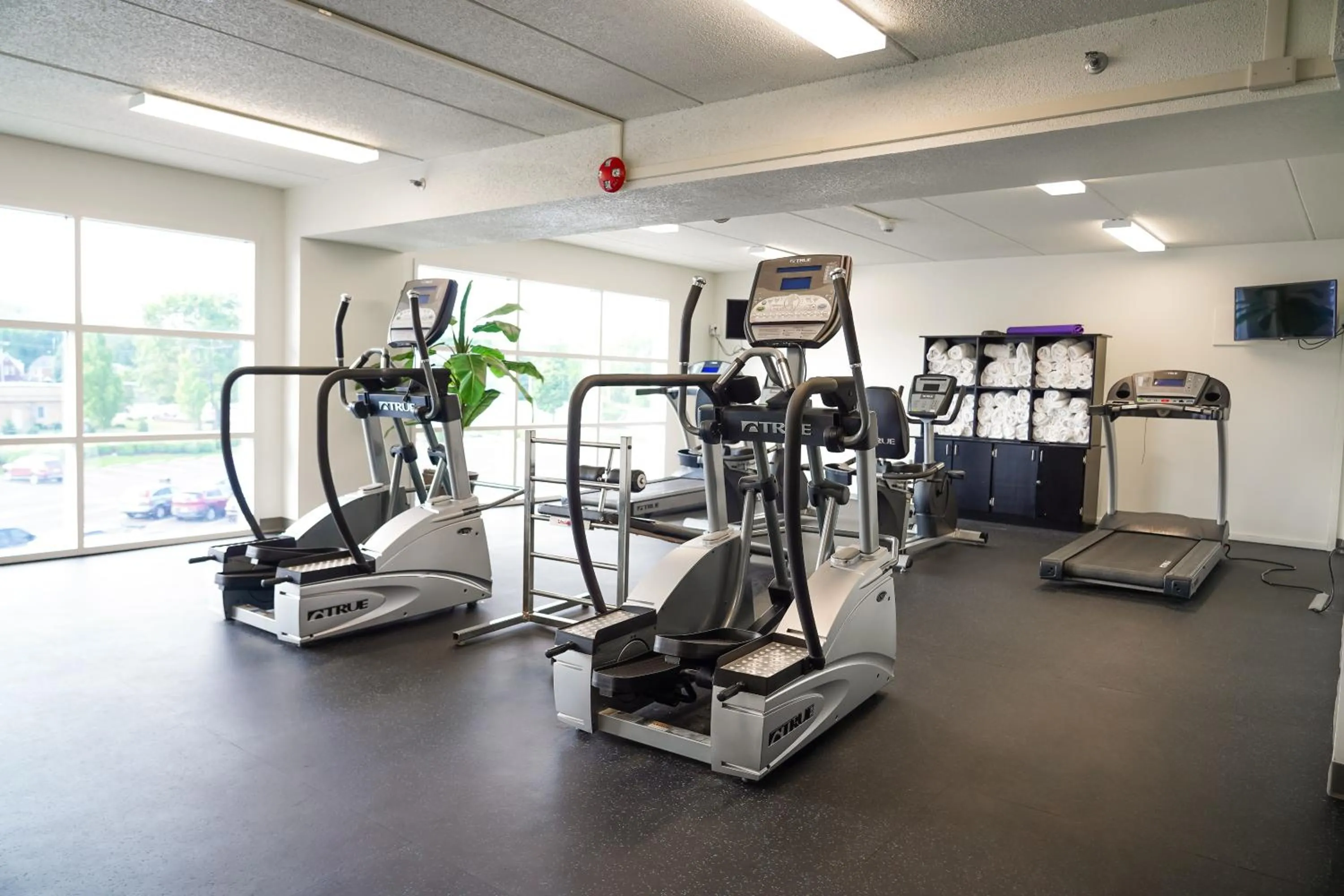 Fitness centre/facilities in Castaway Bay by Cedar Point Resorts