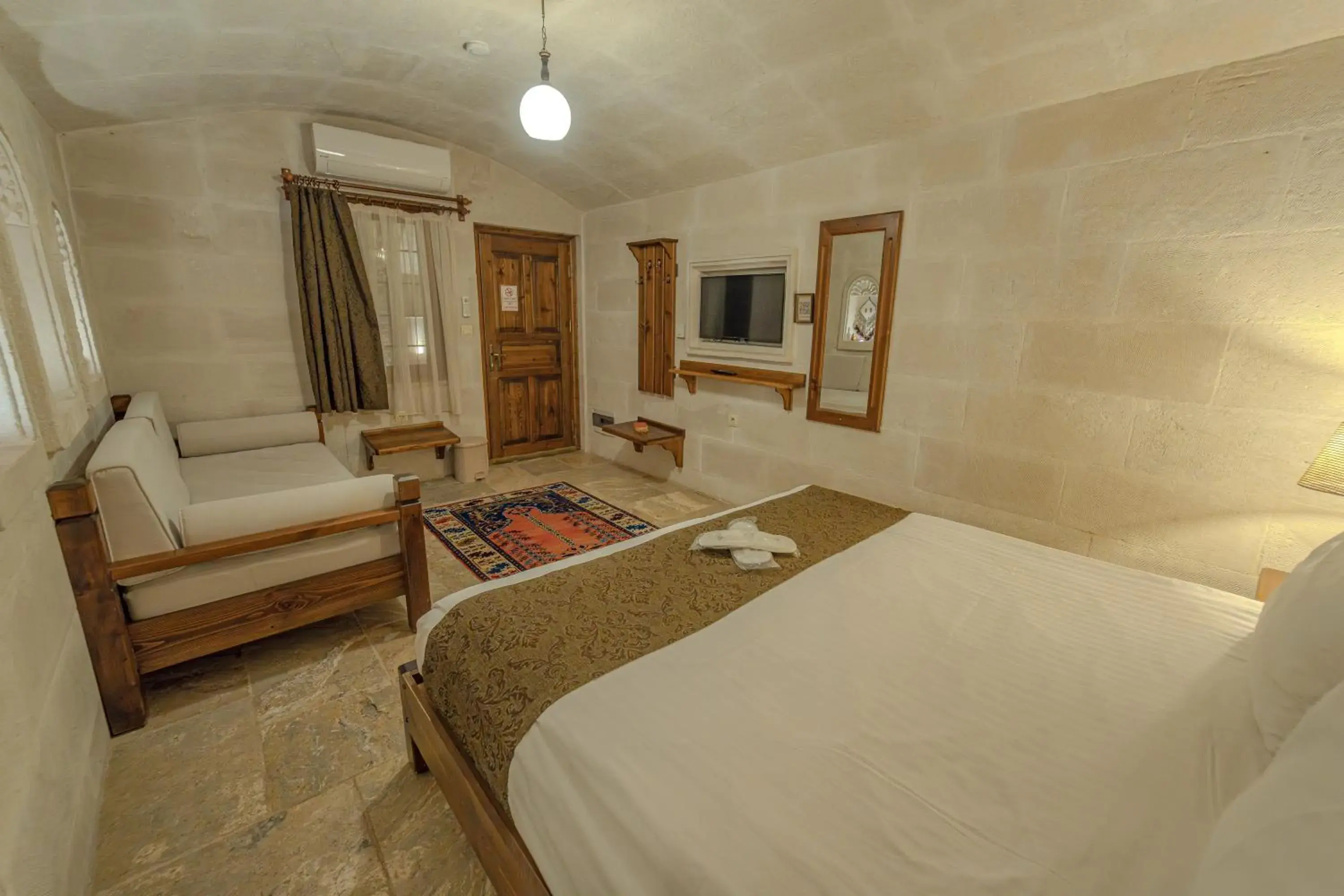 Standard Cave Room in Zara Cave Hotel Standard Cave Room in Zara Cave Hotel