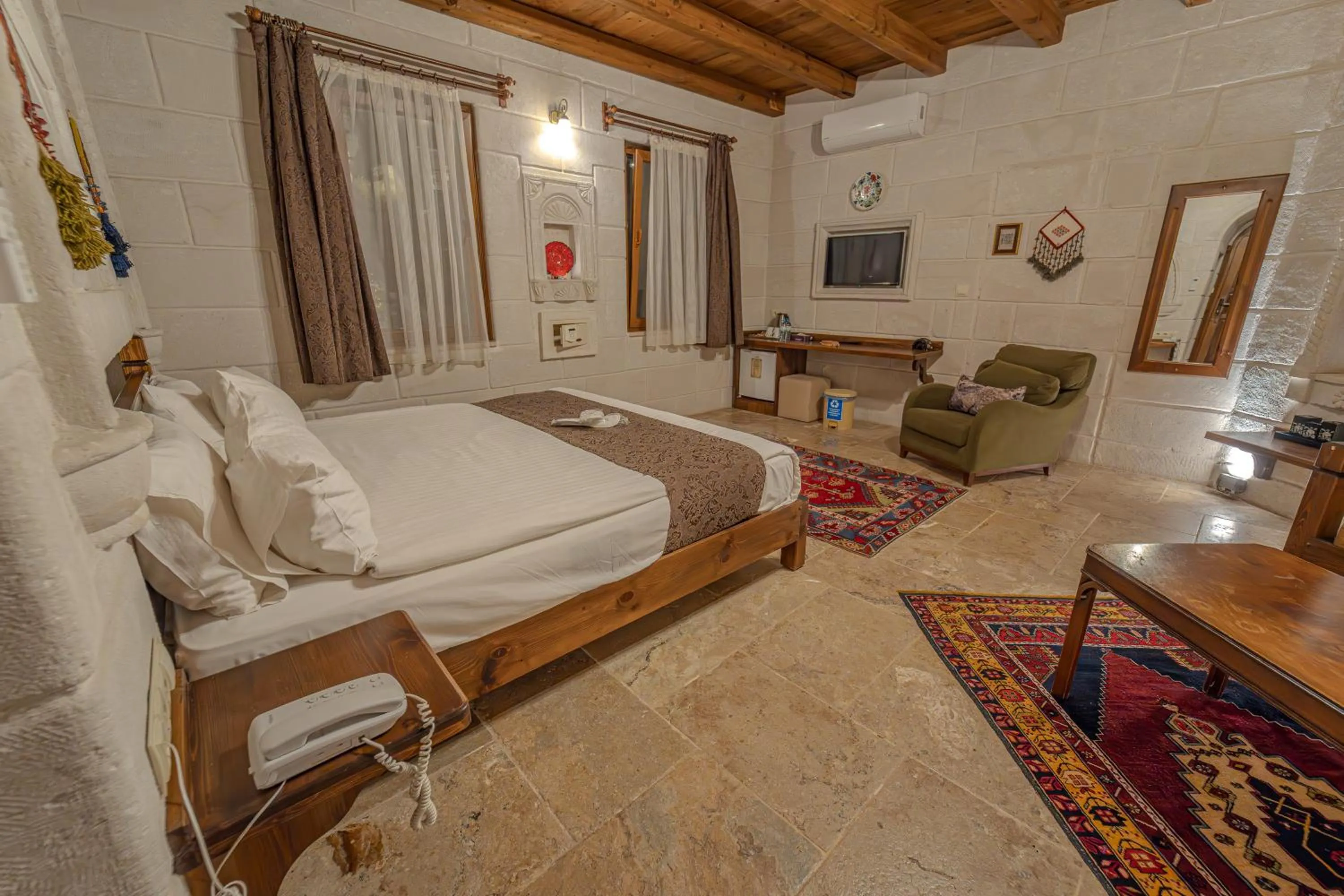 Bed in Zara Cave Hotel