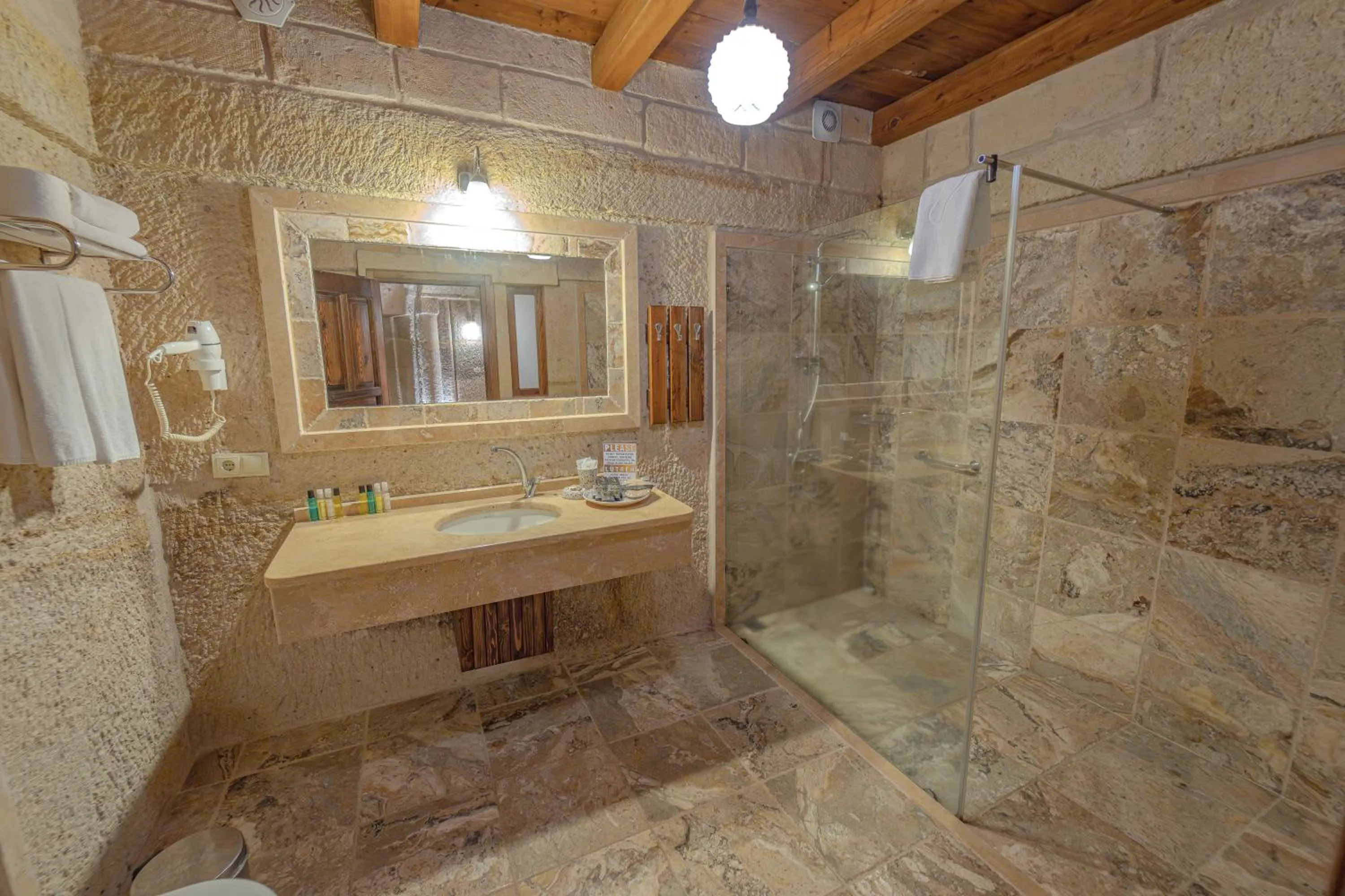 Shower in Zara Cave Hotel
