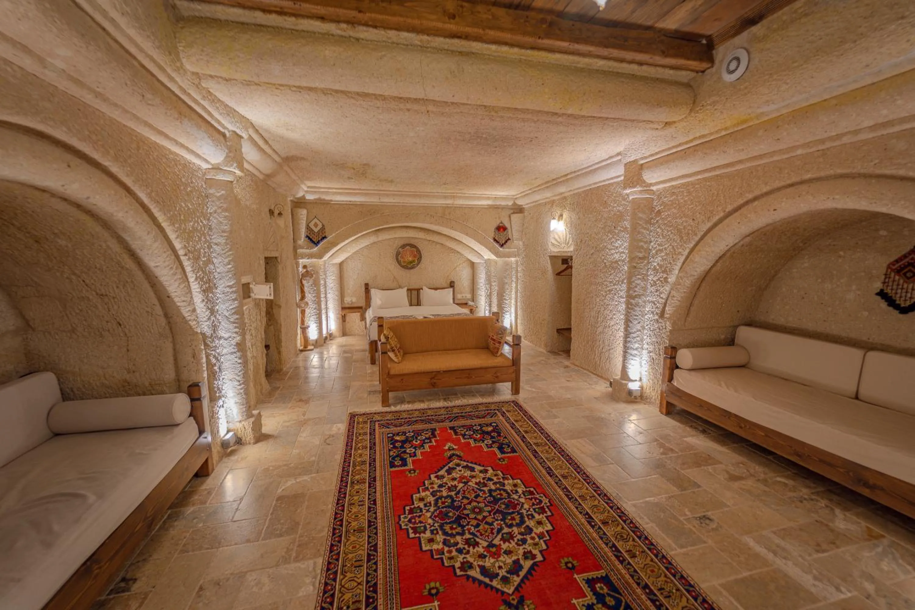 Photo of the whole room, Bed in Zara Cave Hotel