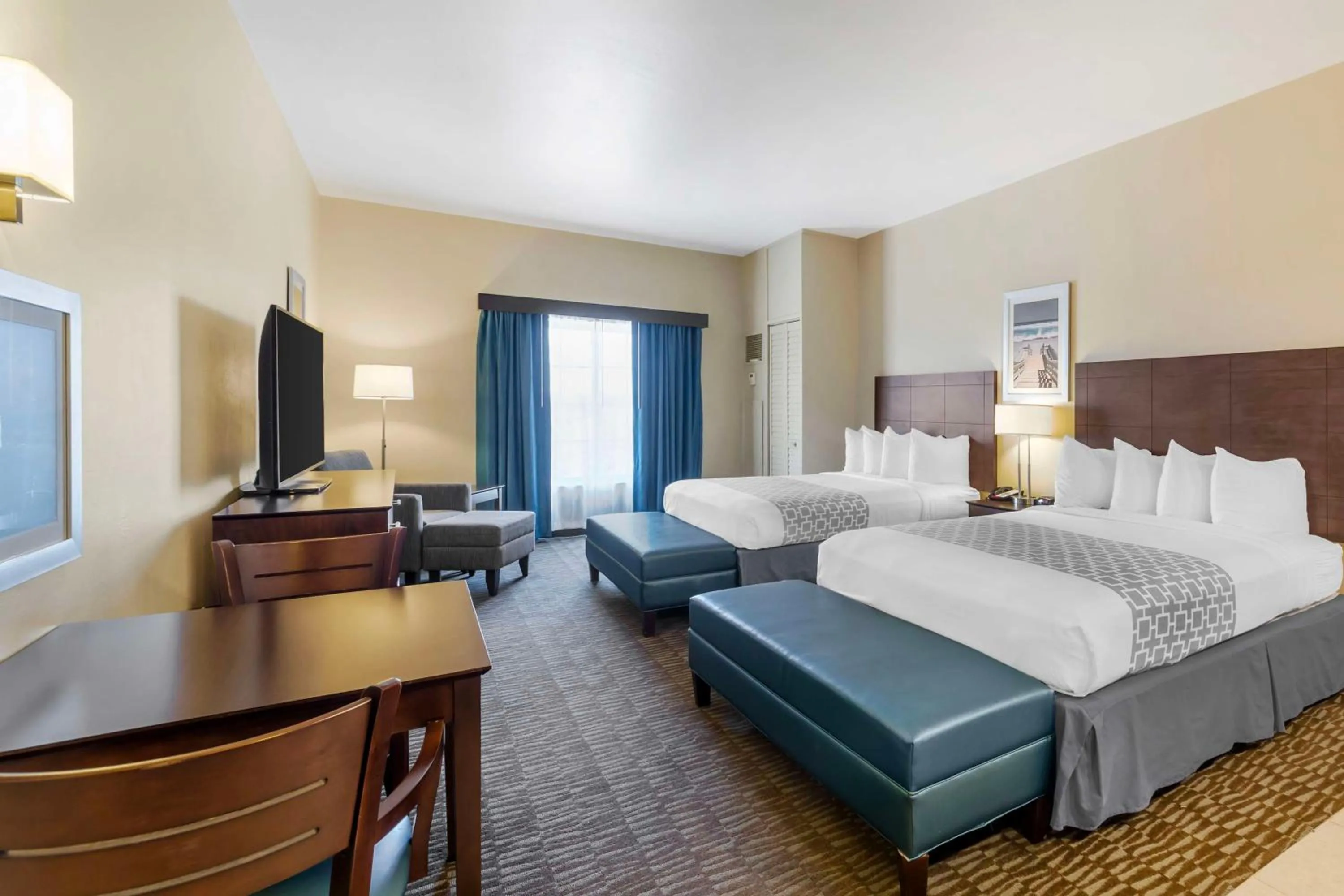 Bedroom, Bed in Best Western Naples Plaza Hotel