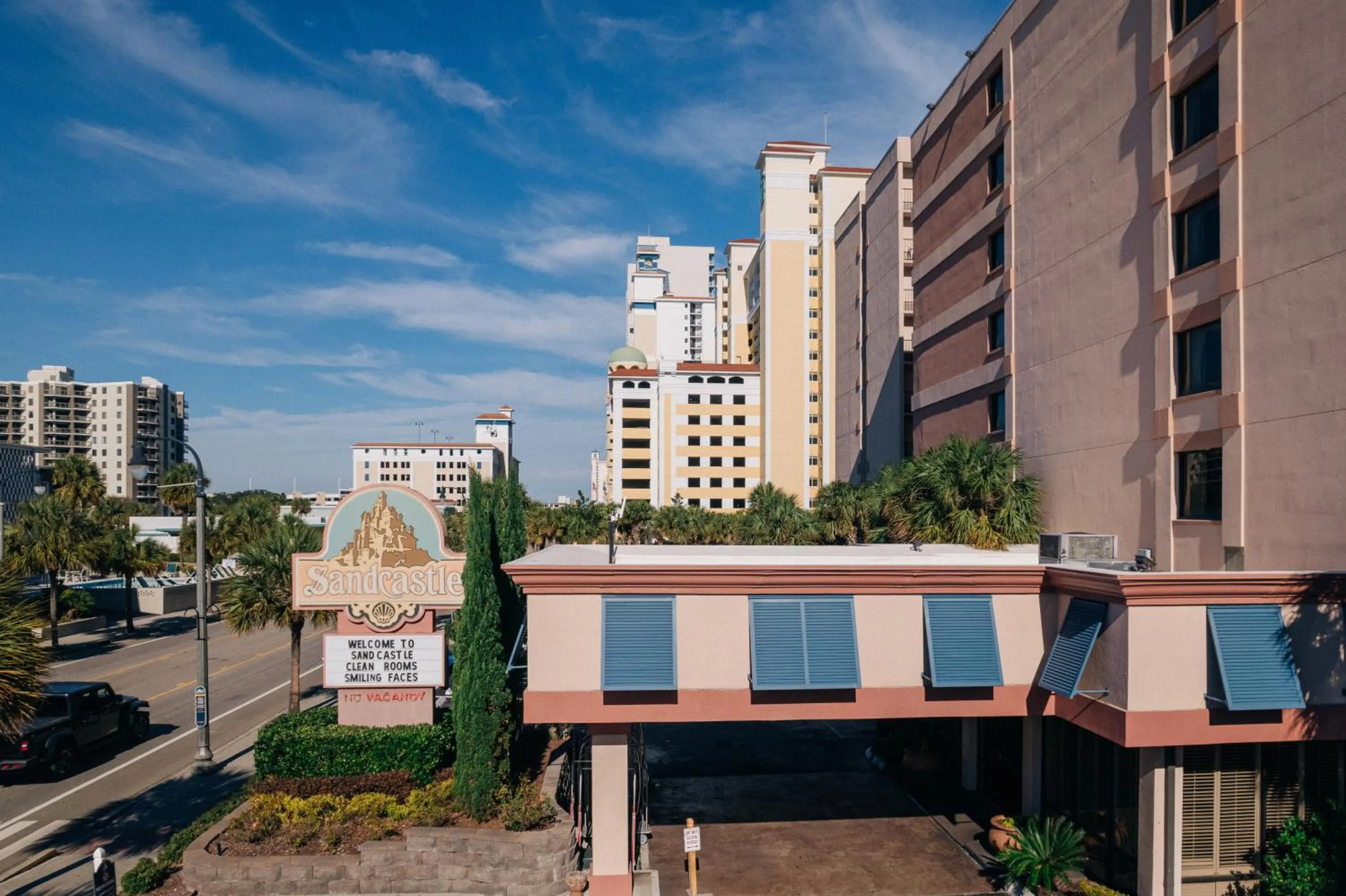 Facade/entrance in Sandcastle Oceanfront Resort at the Pavilion
