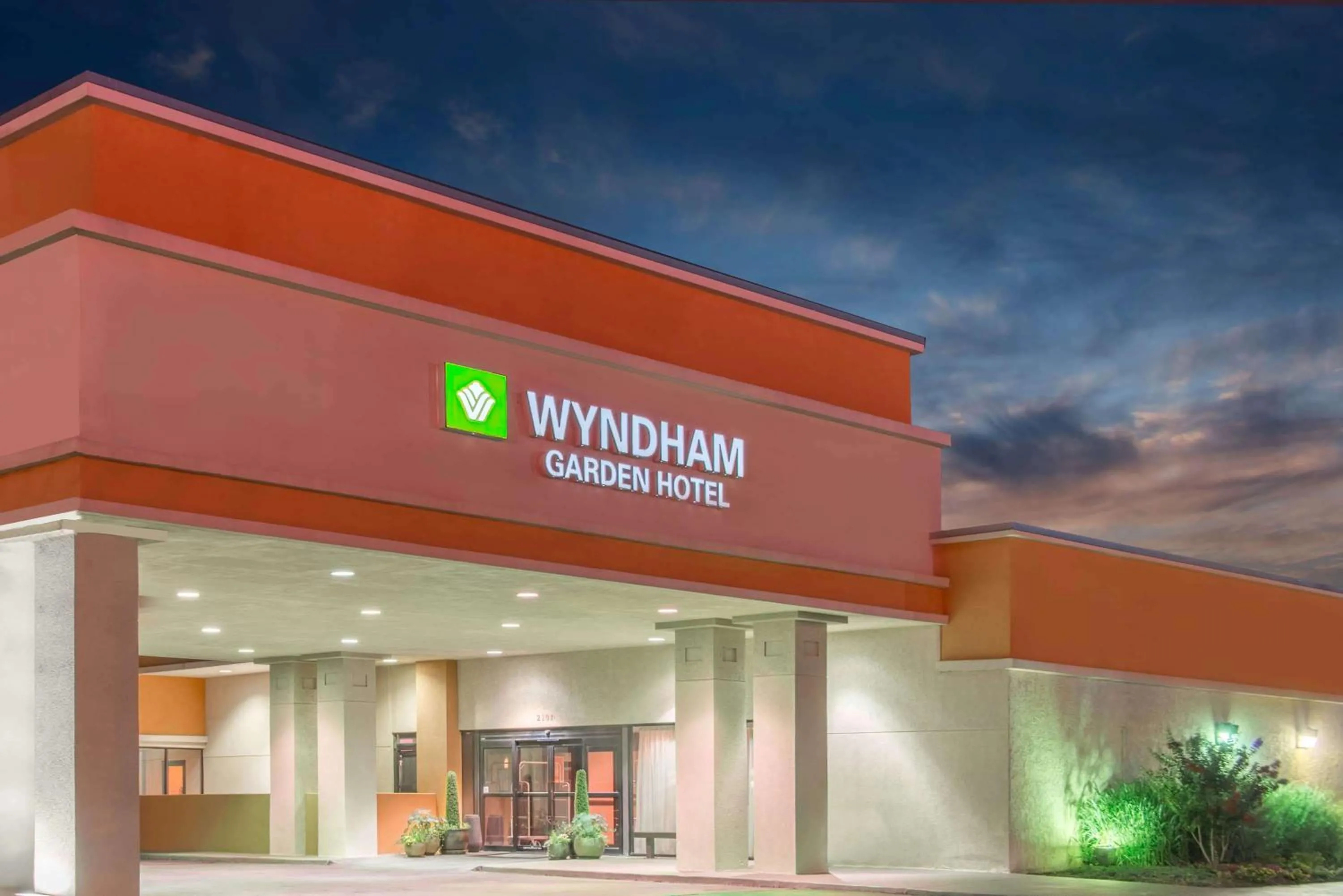 Property building in Wyndham Garden Oklahoma City Resort & Conference Hotel Near Airport, Fairgrounds Paycom & I40