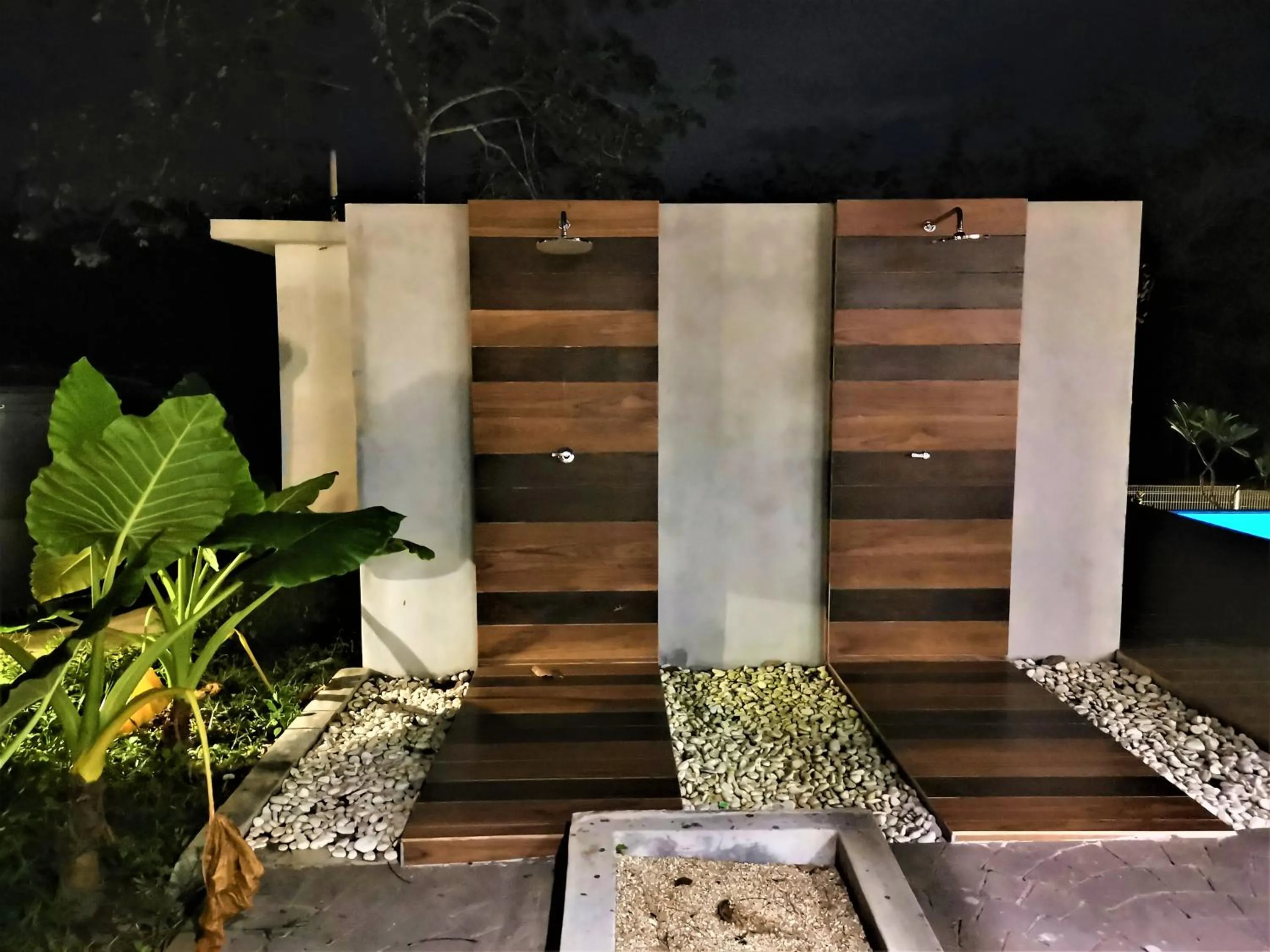 Night in The Rubber Escape, Melaka