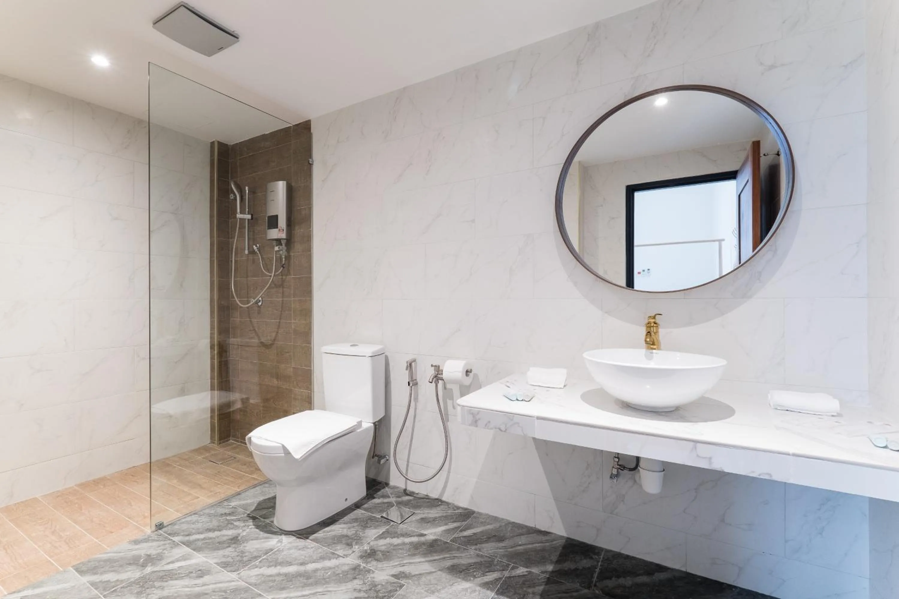 Shower in The Rubber Escape, Melaka