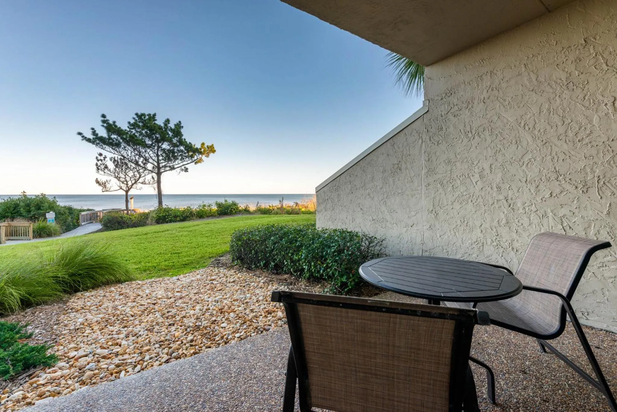 Photo of the whole room in Villas Of Amelia Island
