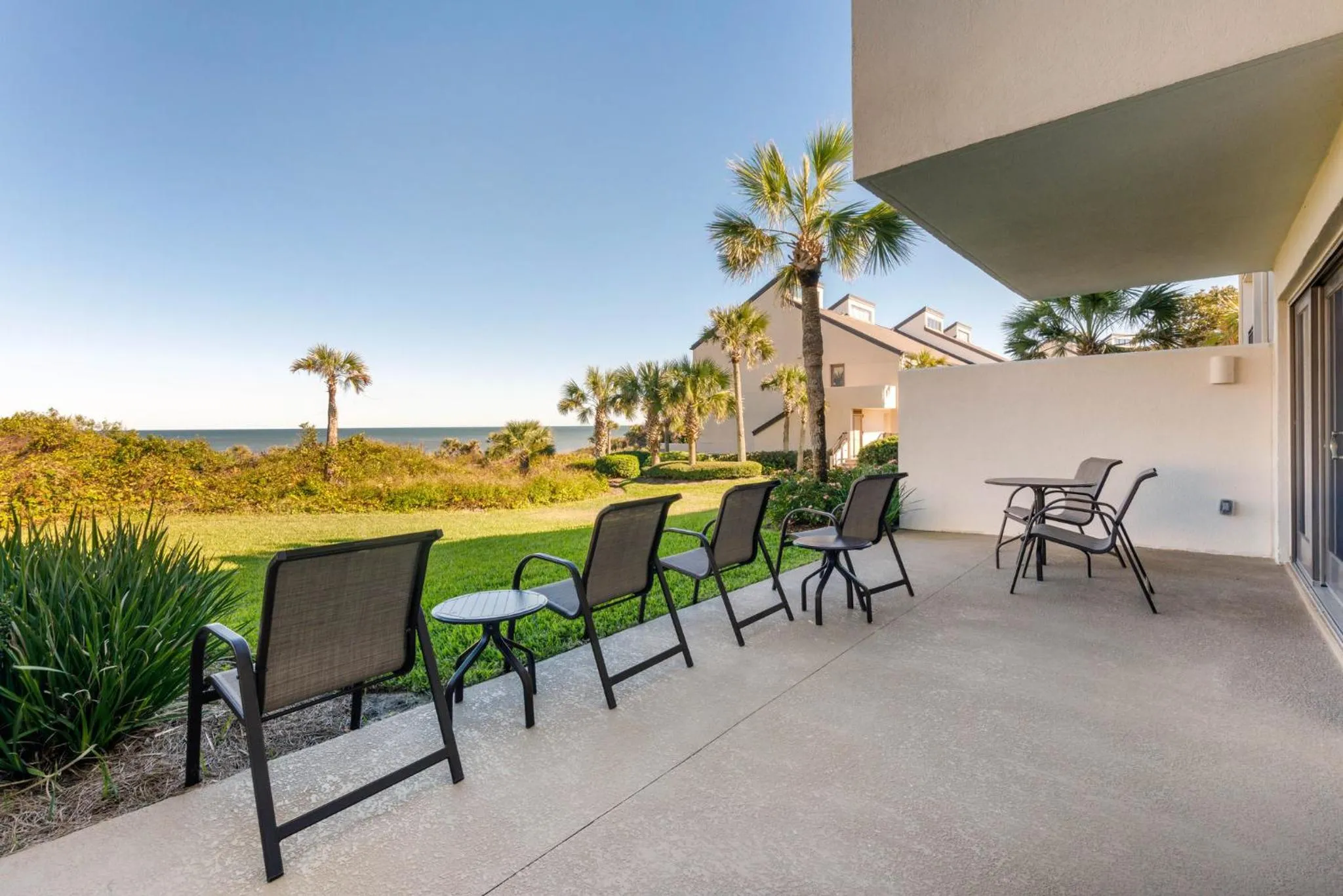 Photo of the whole room in Villas Of Amelia Island
