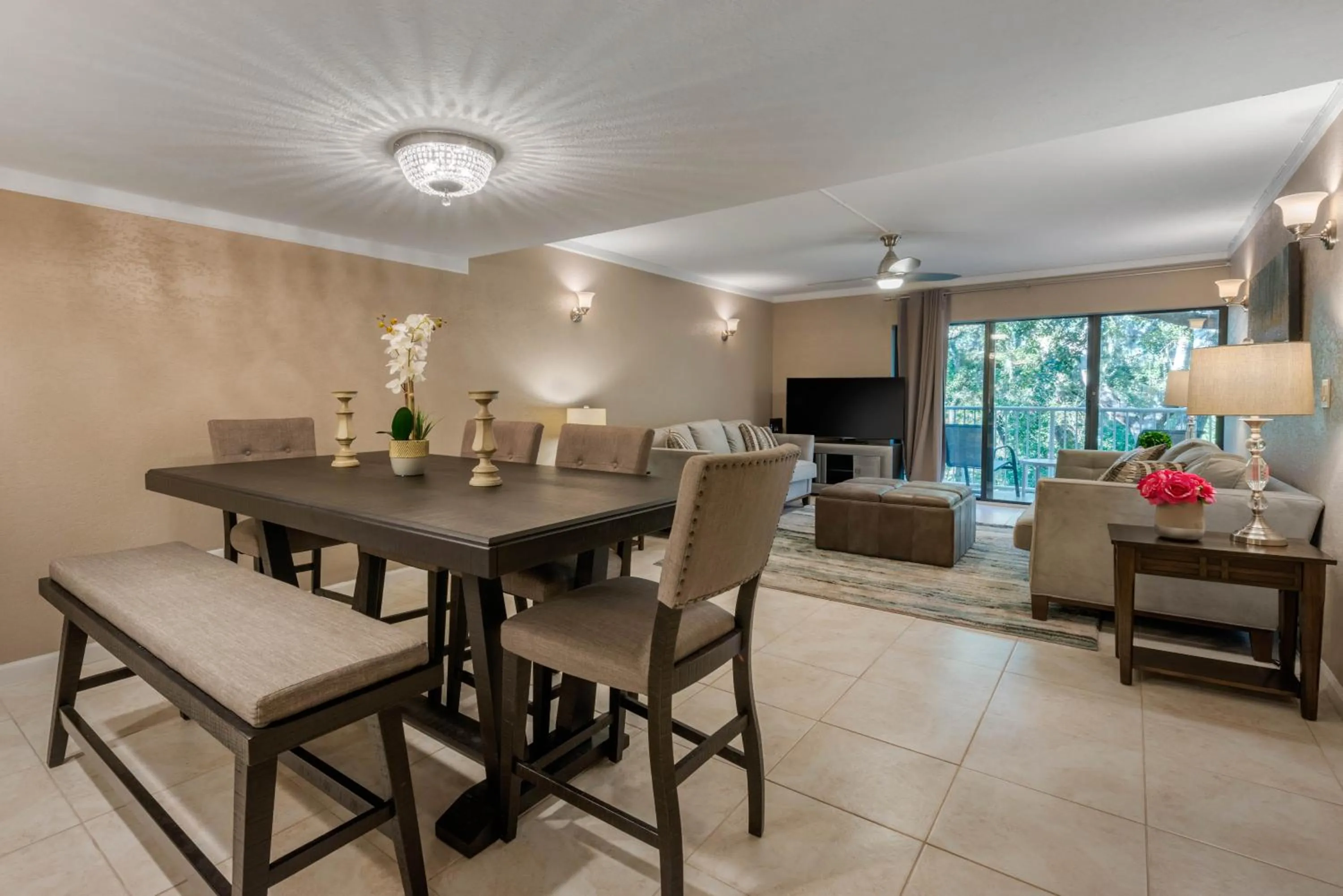 Photo of the whole room in Villas Of Amelia Island