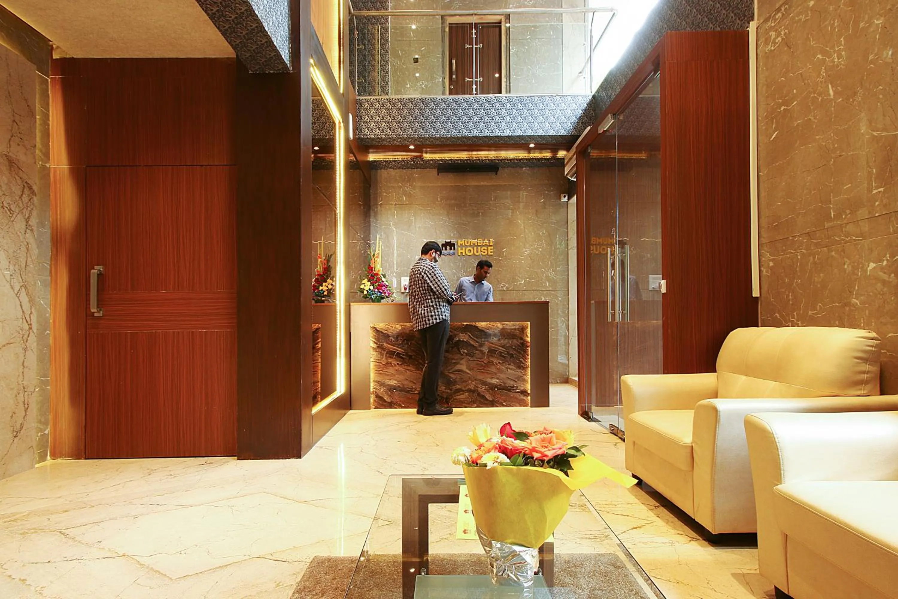 People in Mumbai House Luxury Apartments, Santacruz East