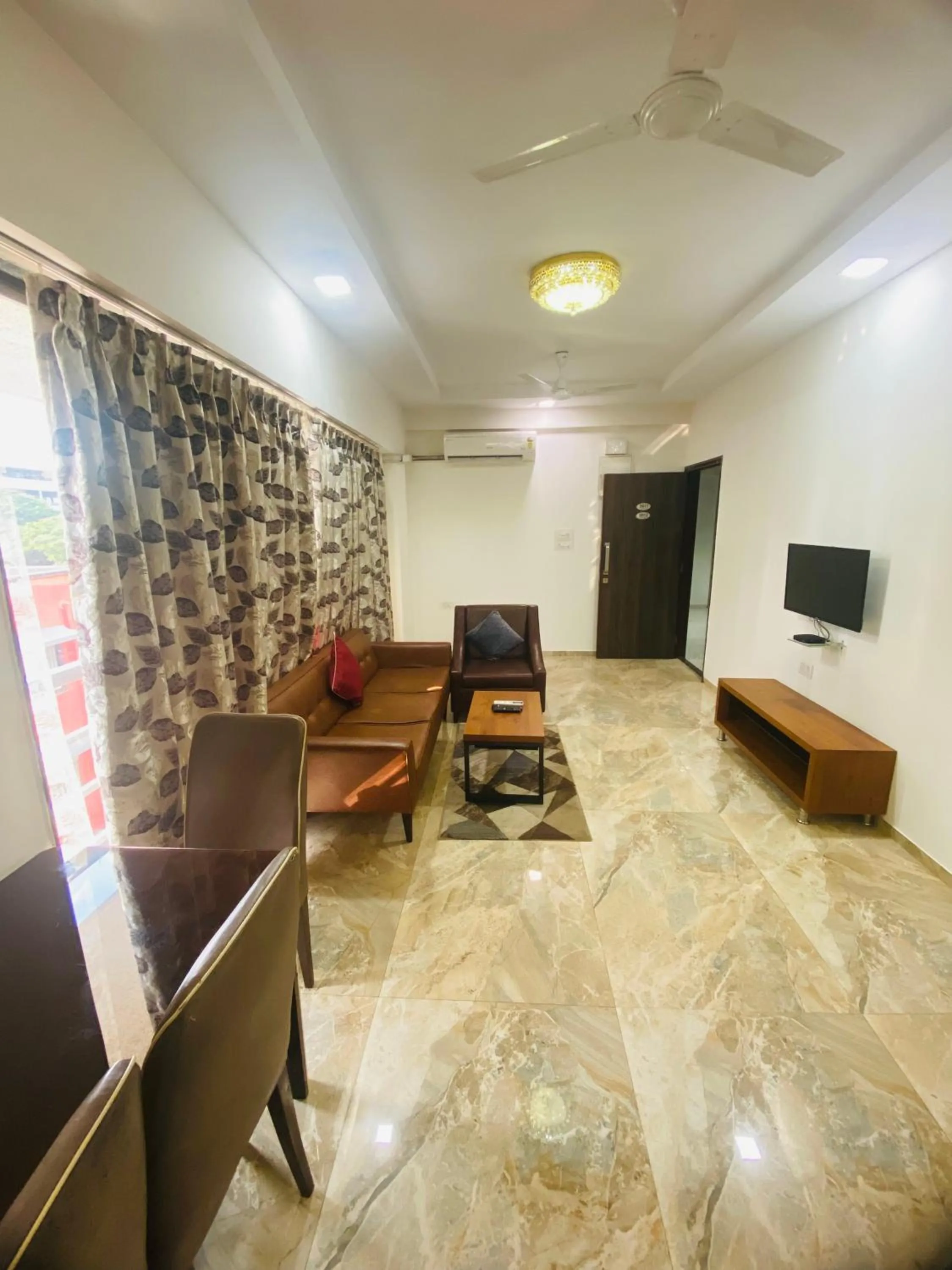 Property building in Mumbai House Luxury Apartments, Santacruz East