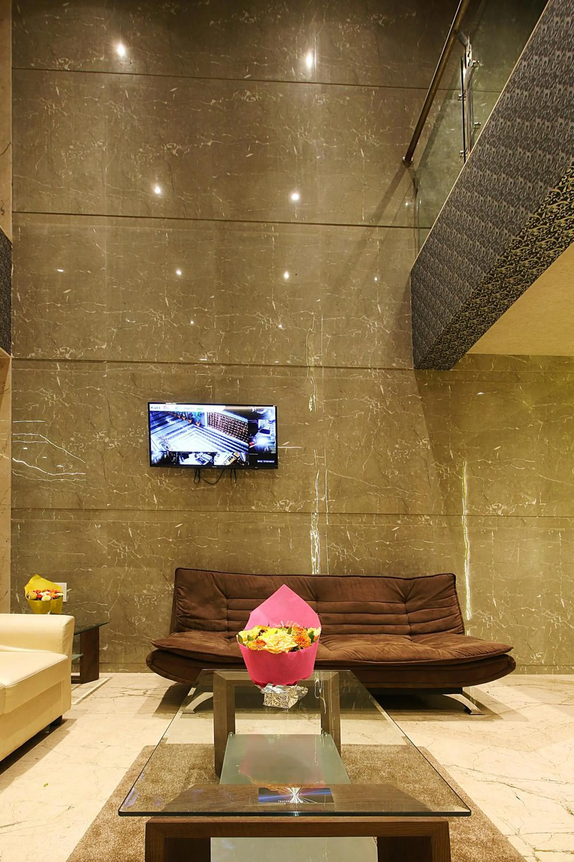 Seating area in Mumbai House Luxury Apartments, Santacruz East