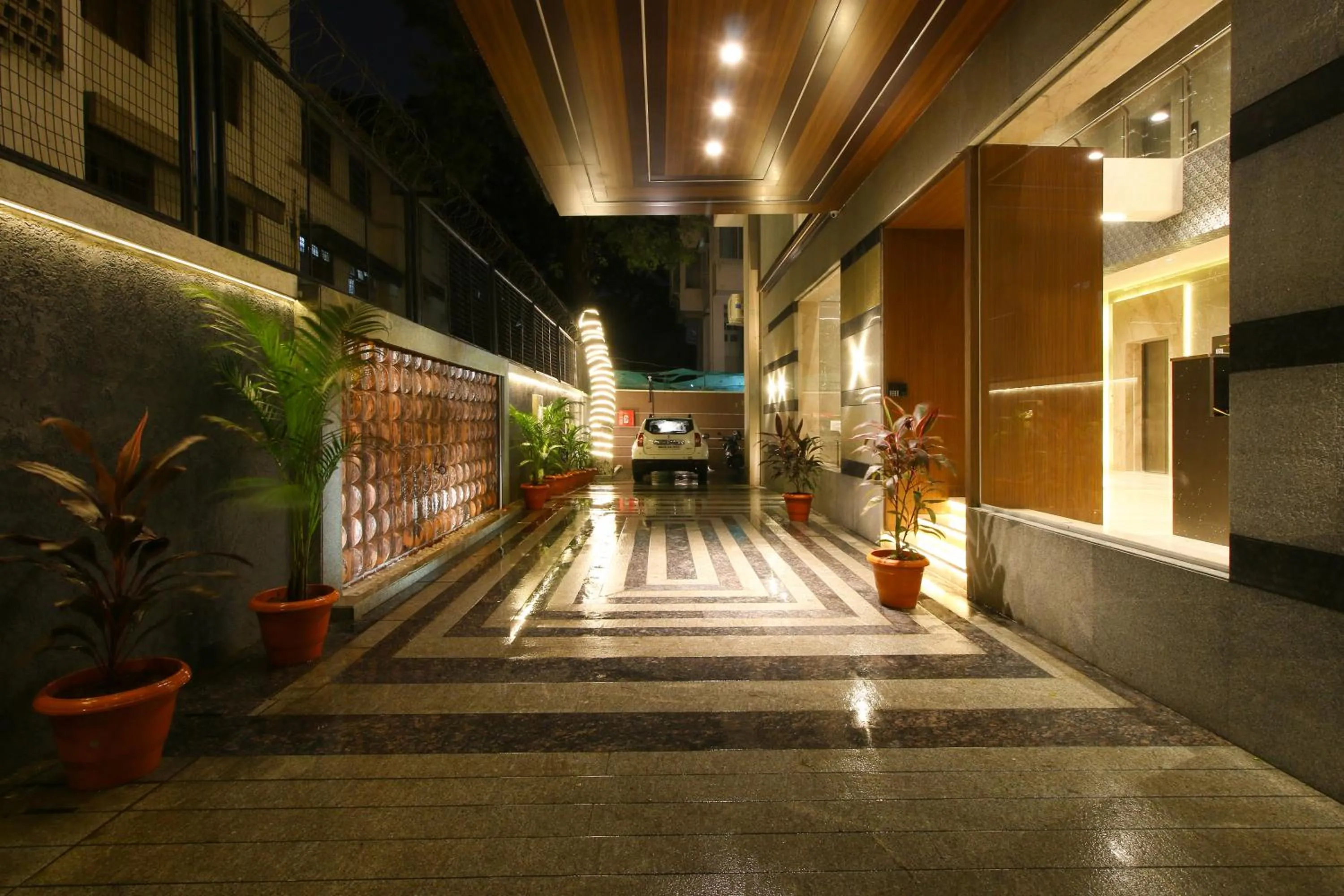 Night in Mumbai House Luxury Apartments, Santacruz East