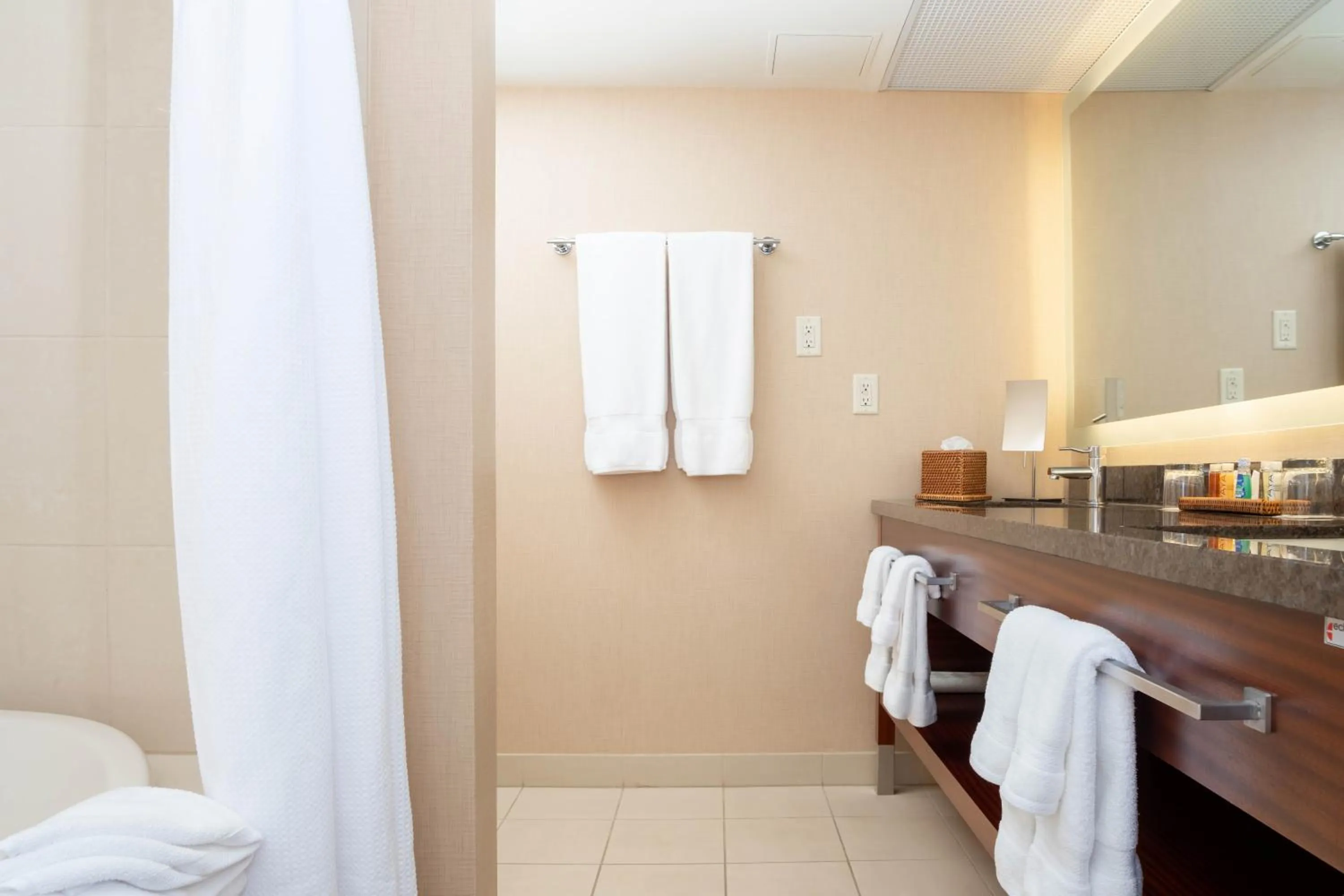 Bathroom, Bed in Maui Coast Hotel