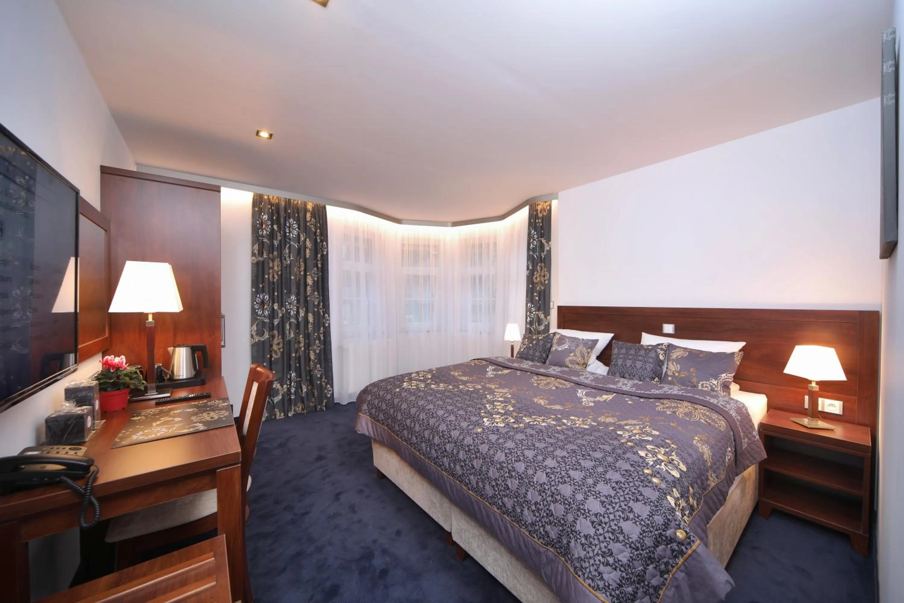 Bed in Hotel Central 1920