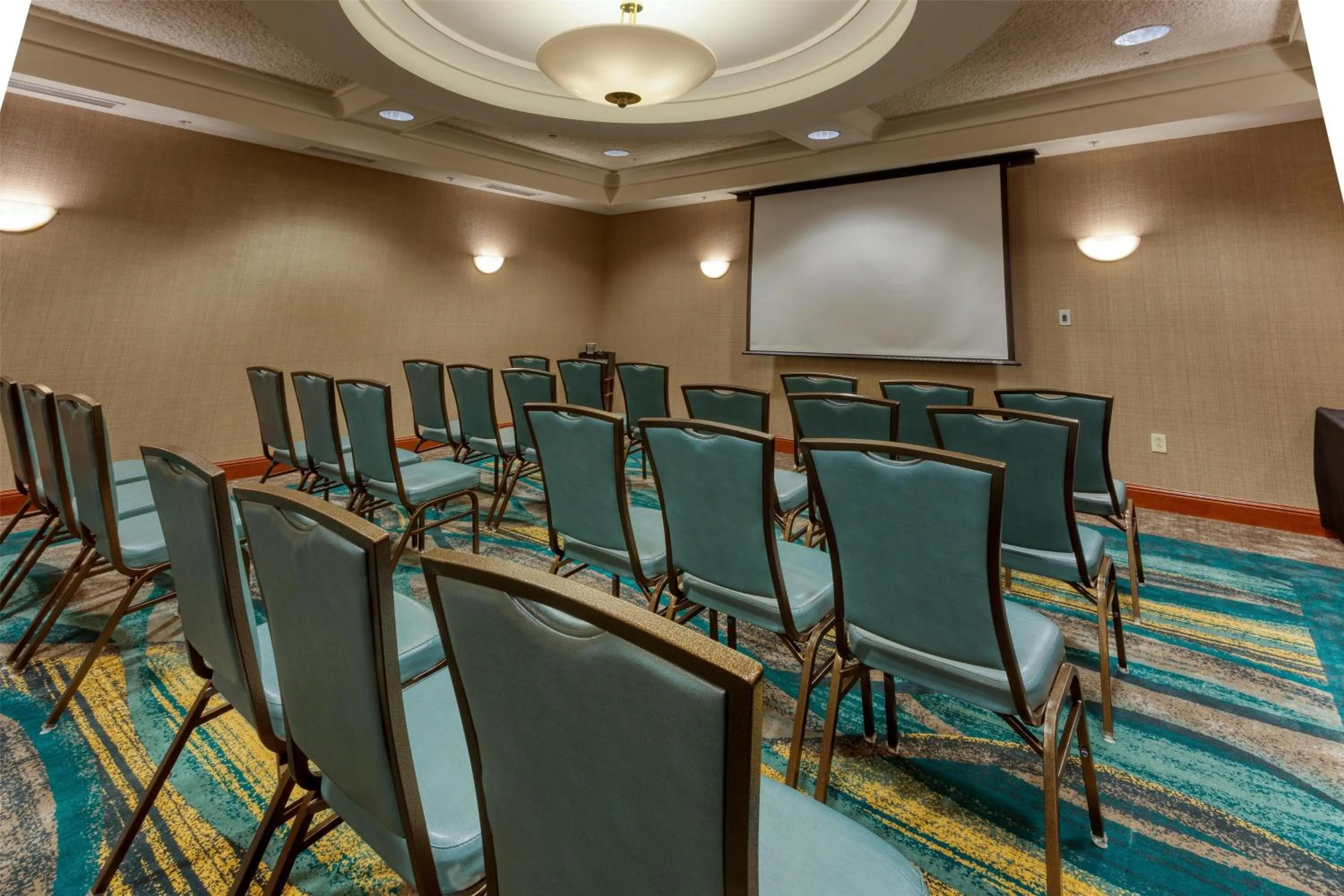 Meeting/conference room in Drury Plaza Hotel St. Louis Chesterfield