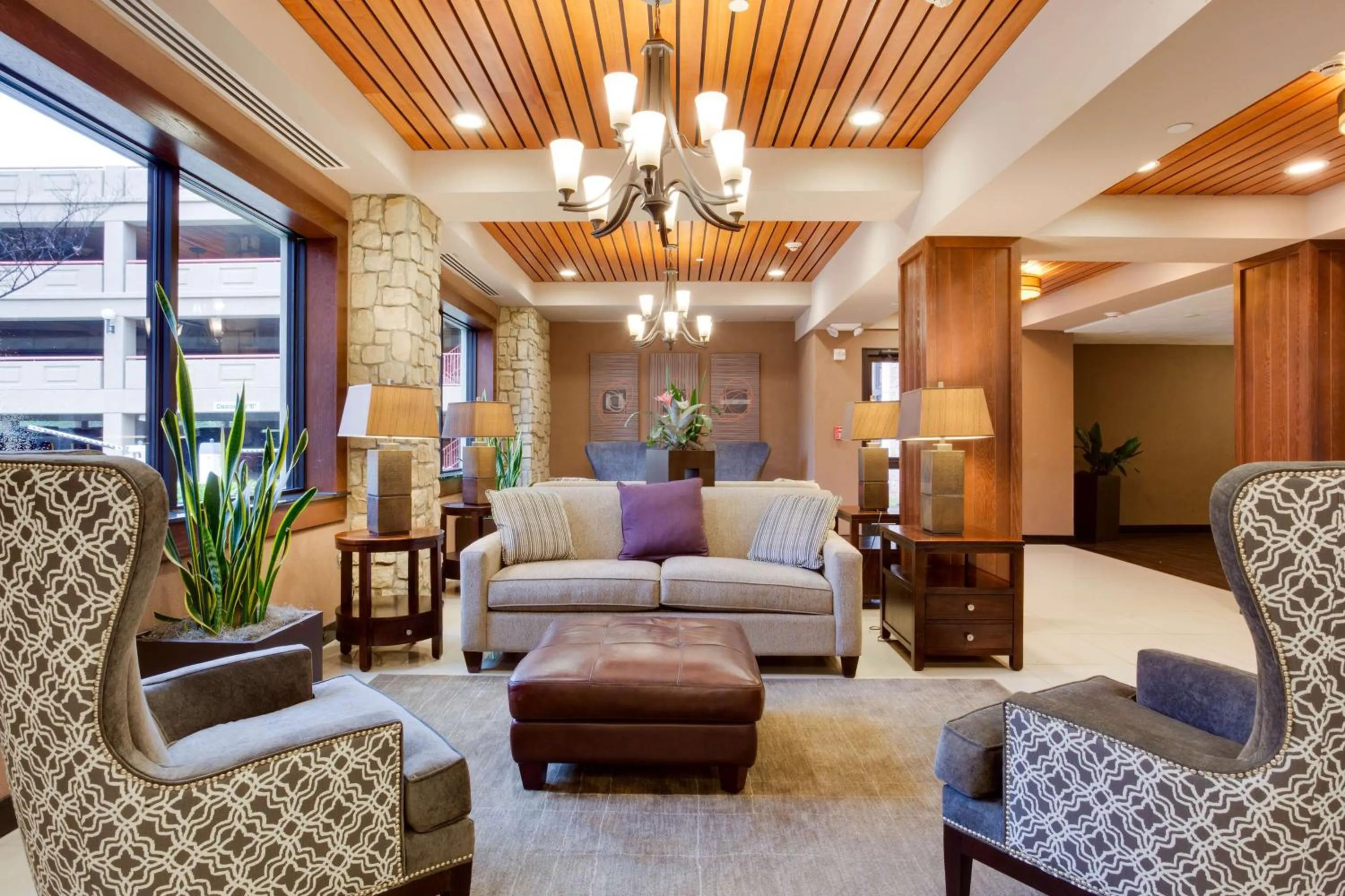 Lobby or reception in Drury Plaza Hotel San Antonio Airport