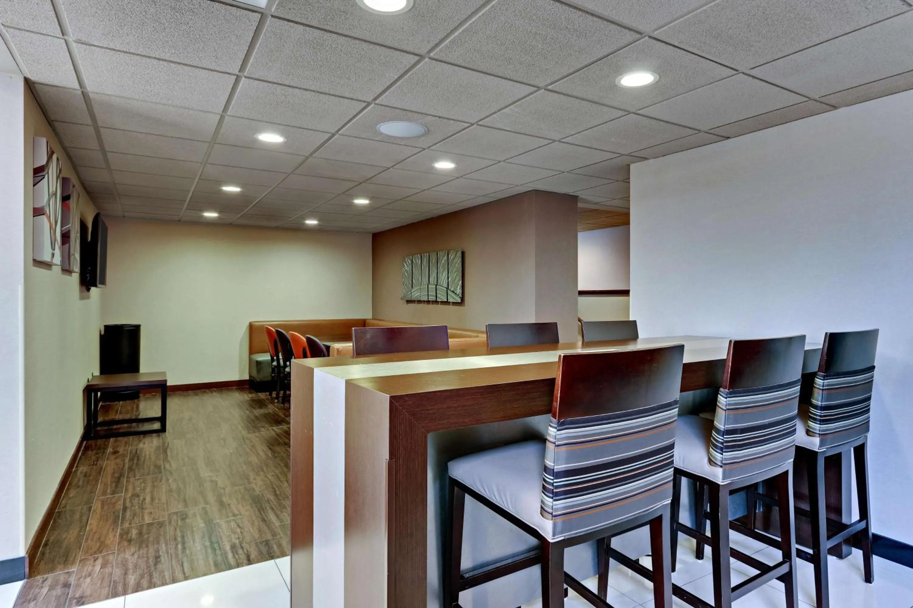 Restaurant/places to eat in Drury Plaza Hotel San Antonio Airport