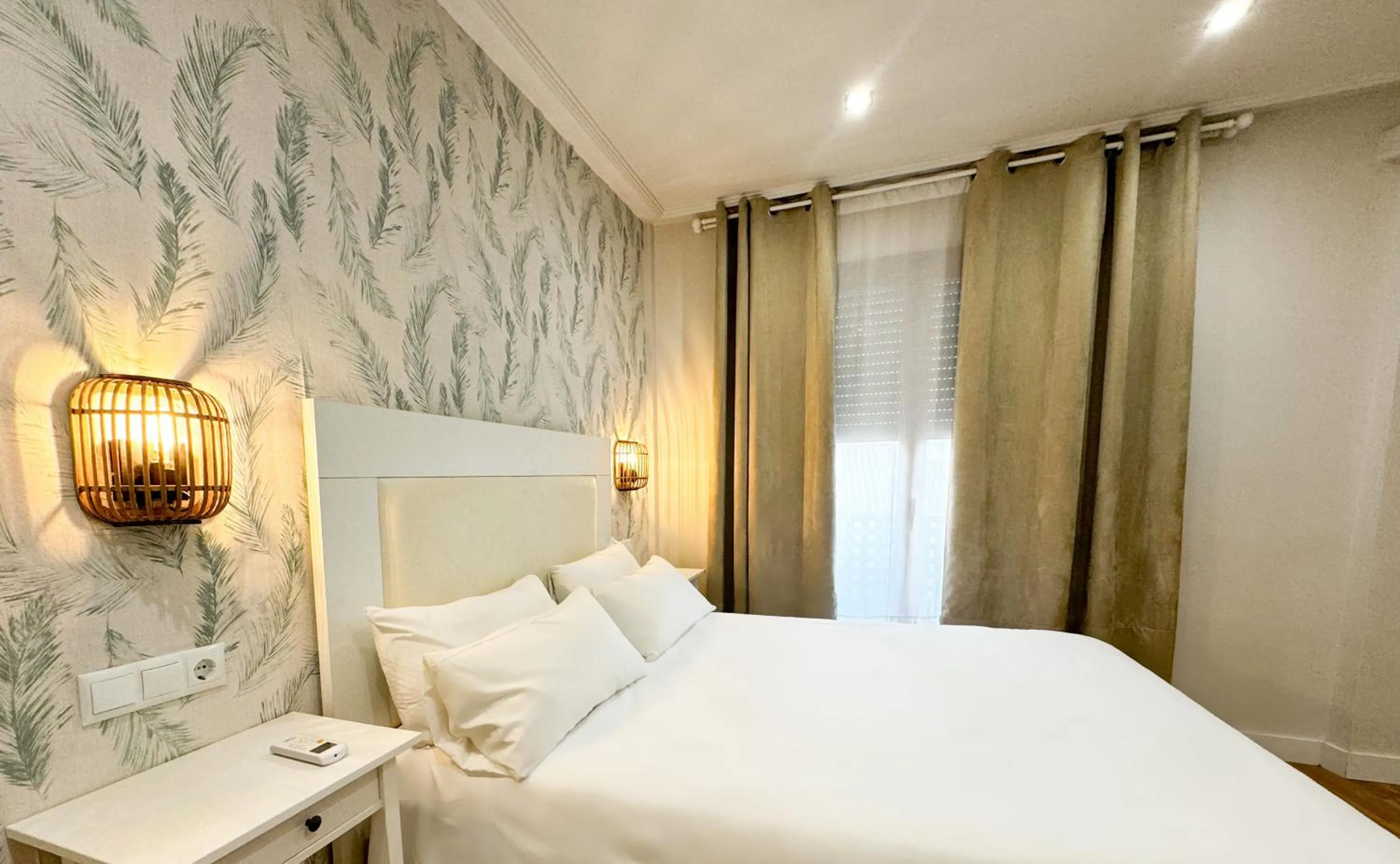 Bed in Hotel Plaza Mayor