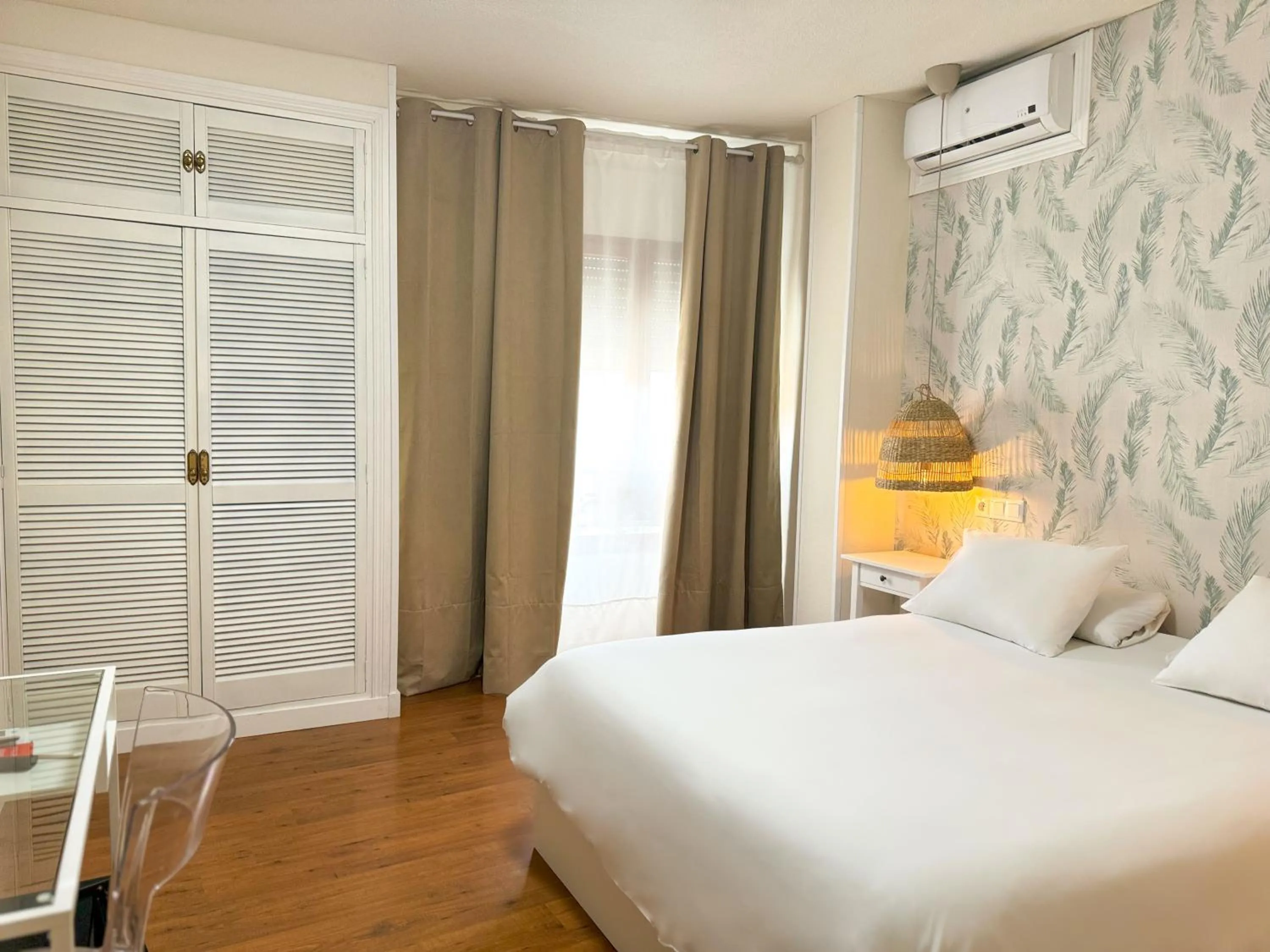 Bed in Hotel Plaza Mayor