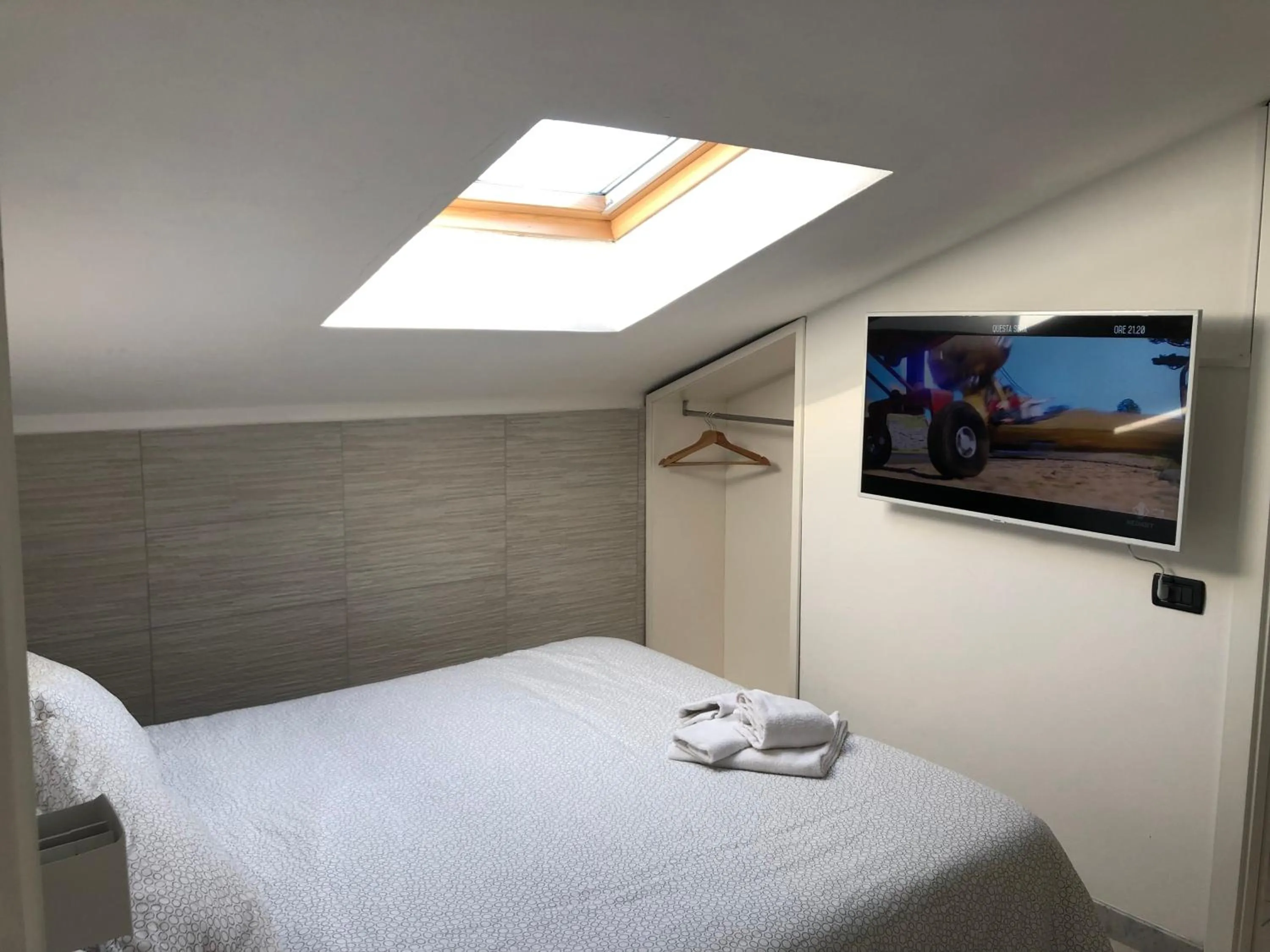 Photo of the whole room, Bed in B&B Il Viaggiatore