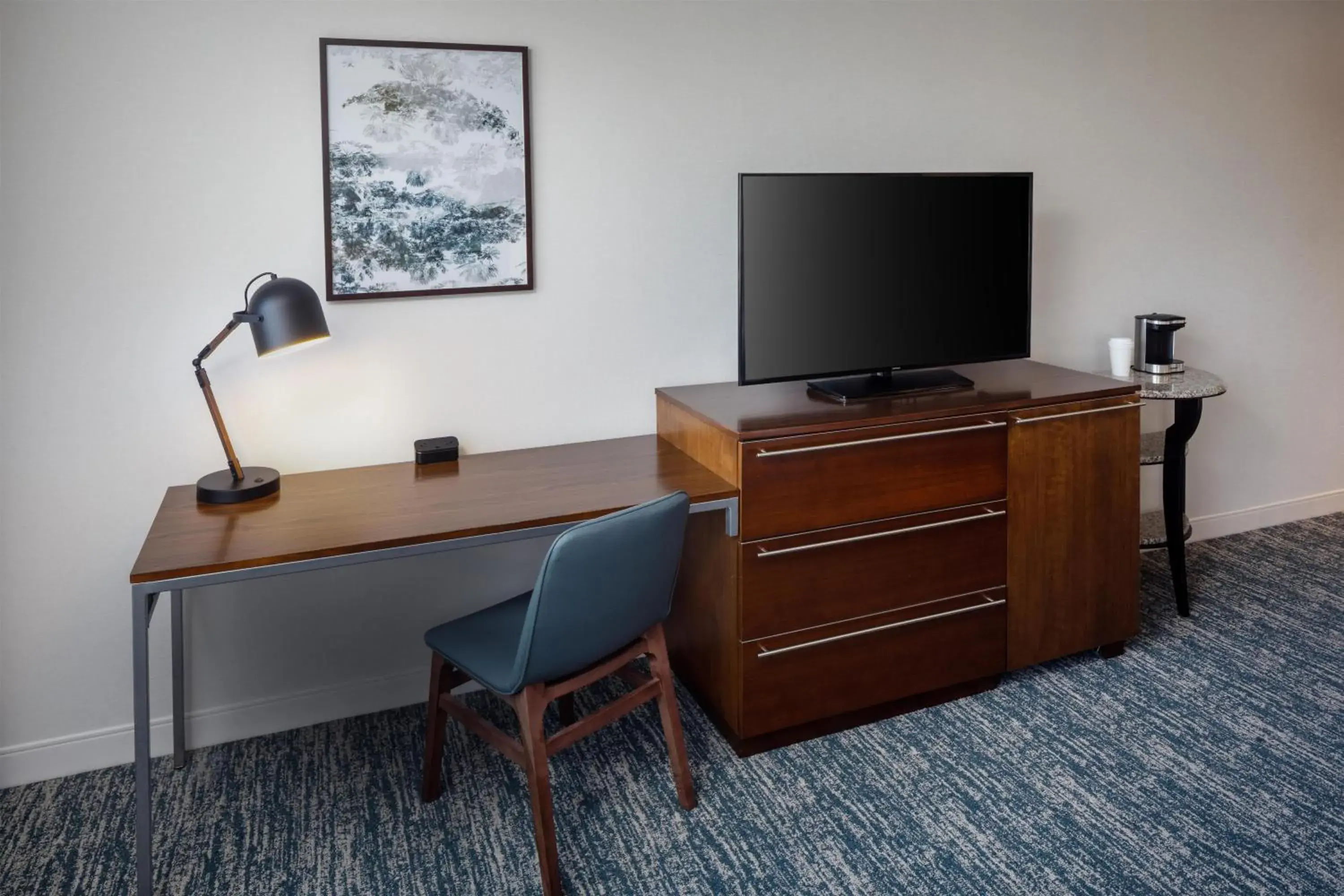 Queen Room with Two Queen Beds in DoubleTree by Hilton Boston-Andover Queen Room with Two Queen Beds in DoubleTree by Hilton Boston-Andover