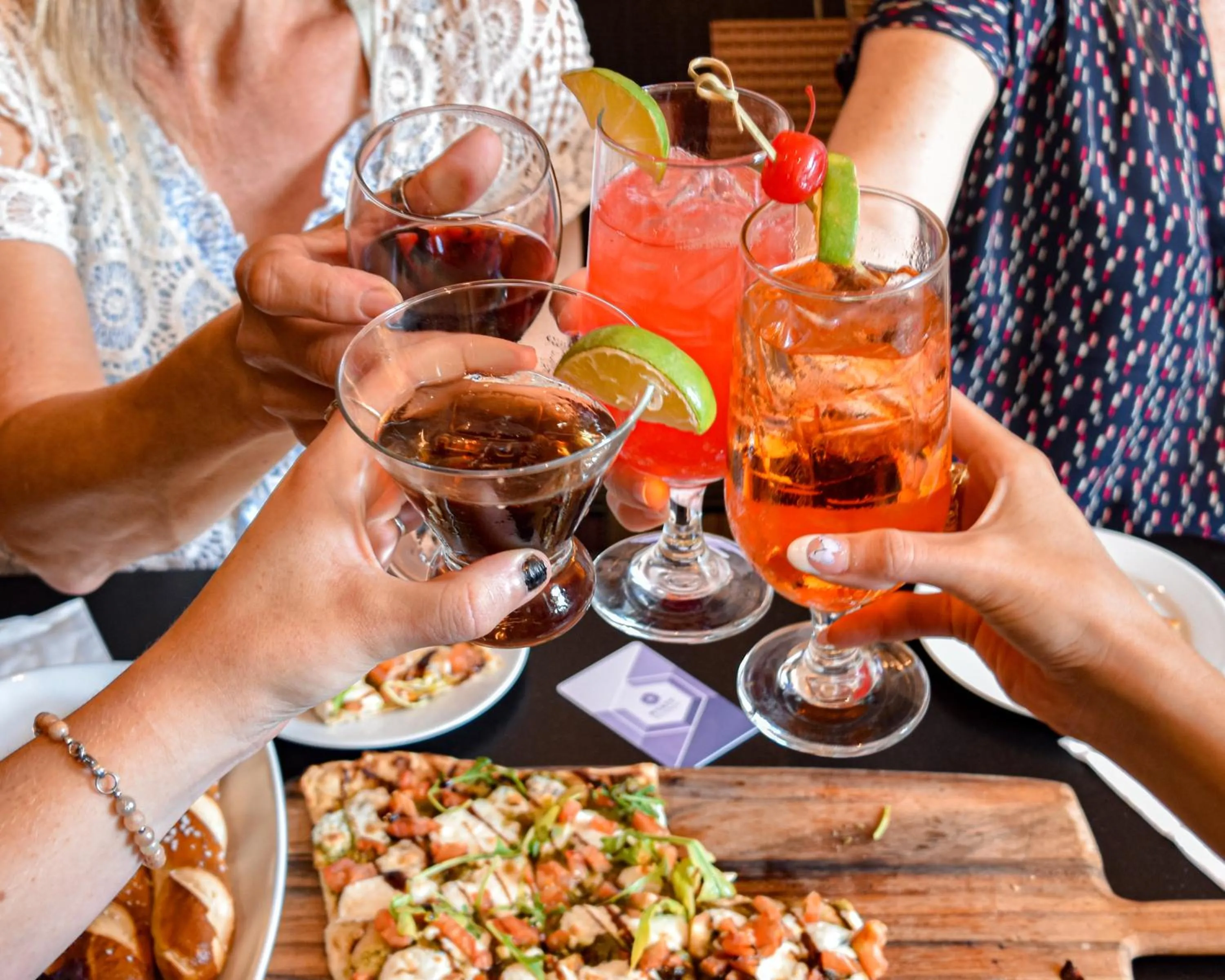 Lounge or bar in Hyatt Regency Cleveland at The Arcade