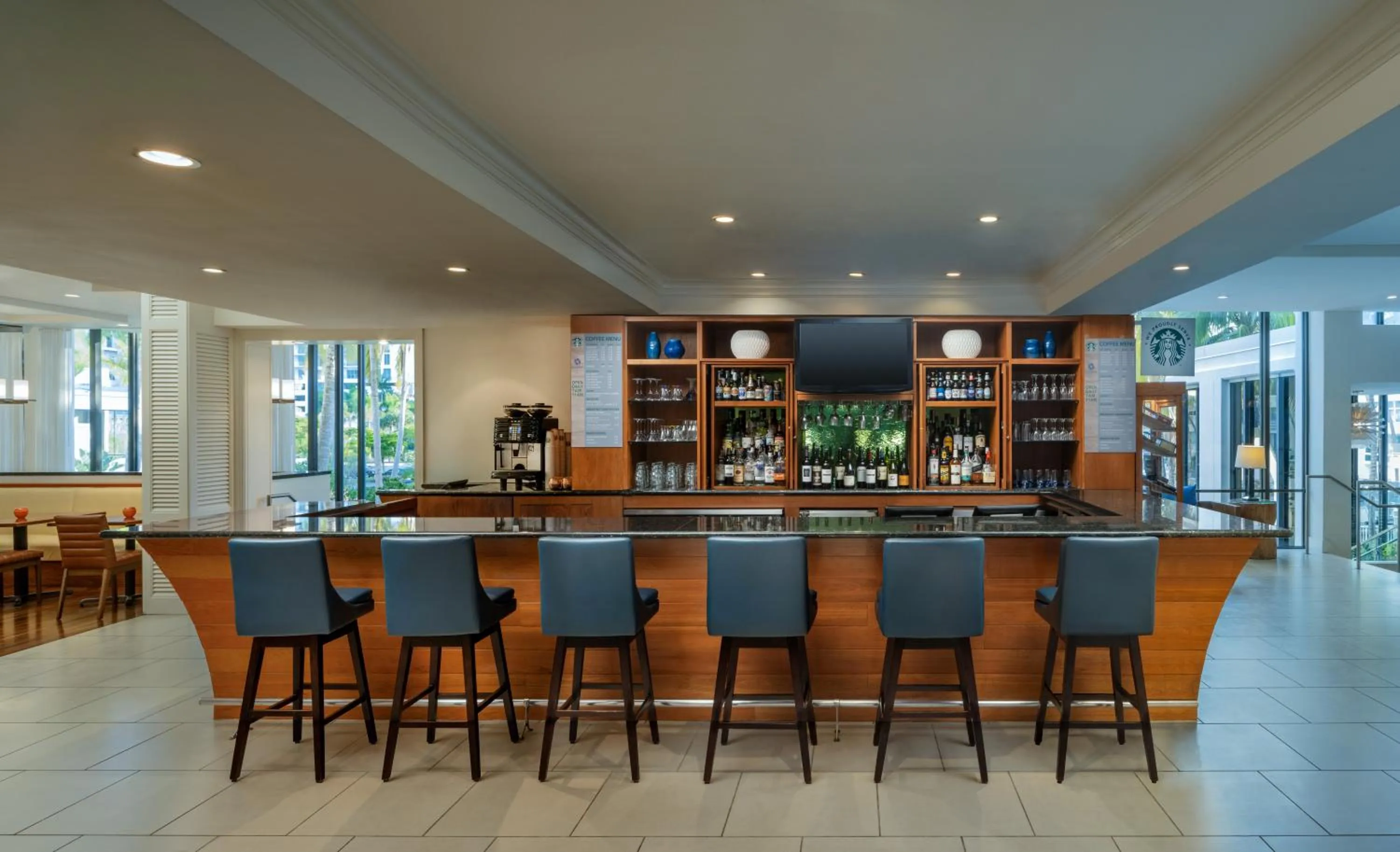 Lounge or bar in Hyatt Regency Sarasota
