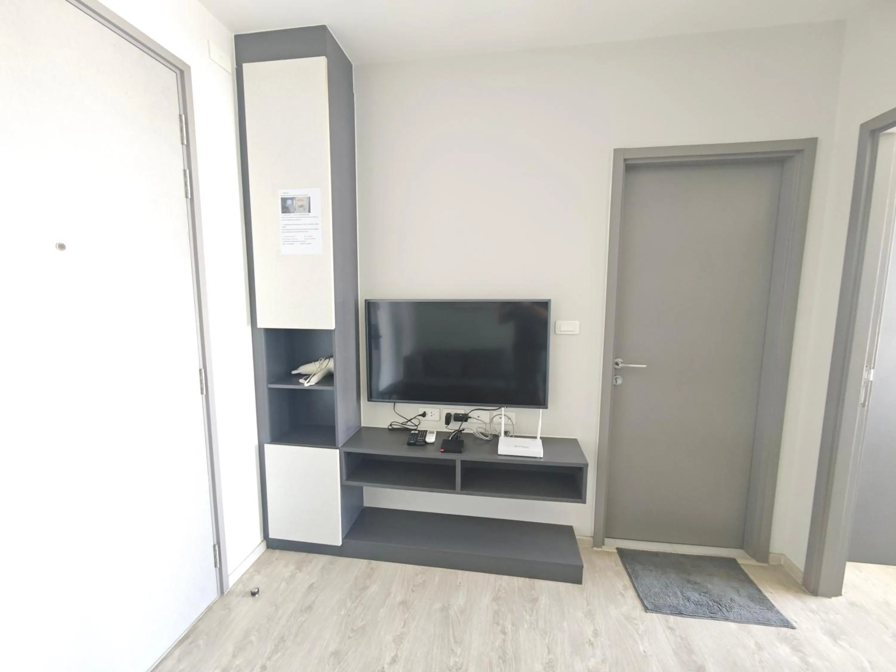 The Base Central Pattaya Thai