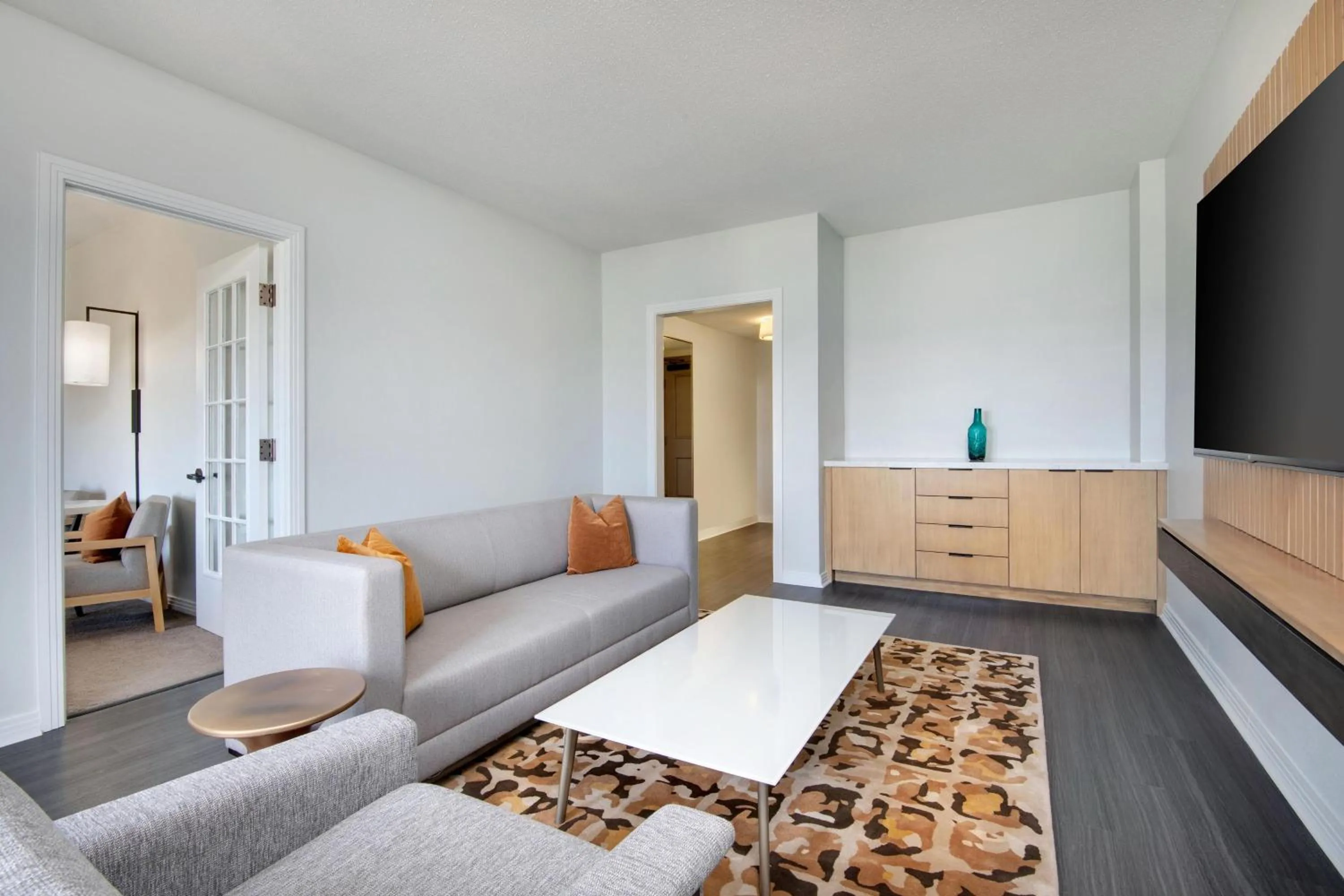 Living room in The Westin Dallas Stonebriar Golf Resort & Spa