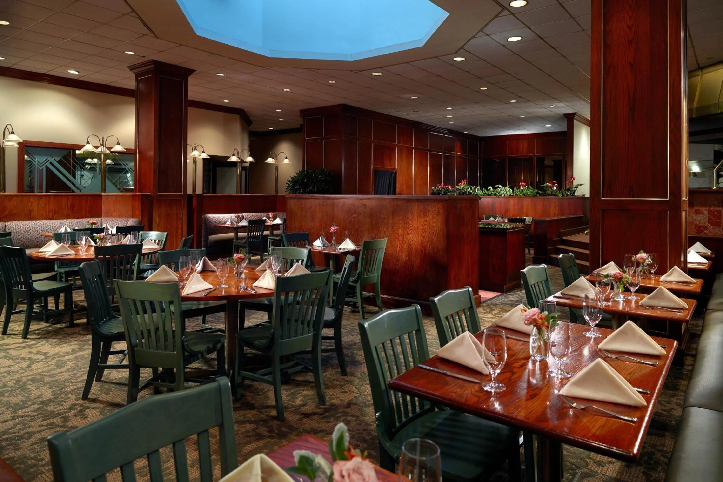 Restaurant/places to eat in Austin Southpark Hotel