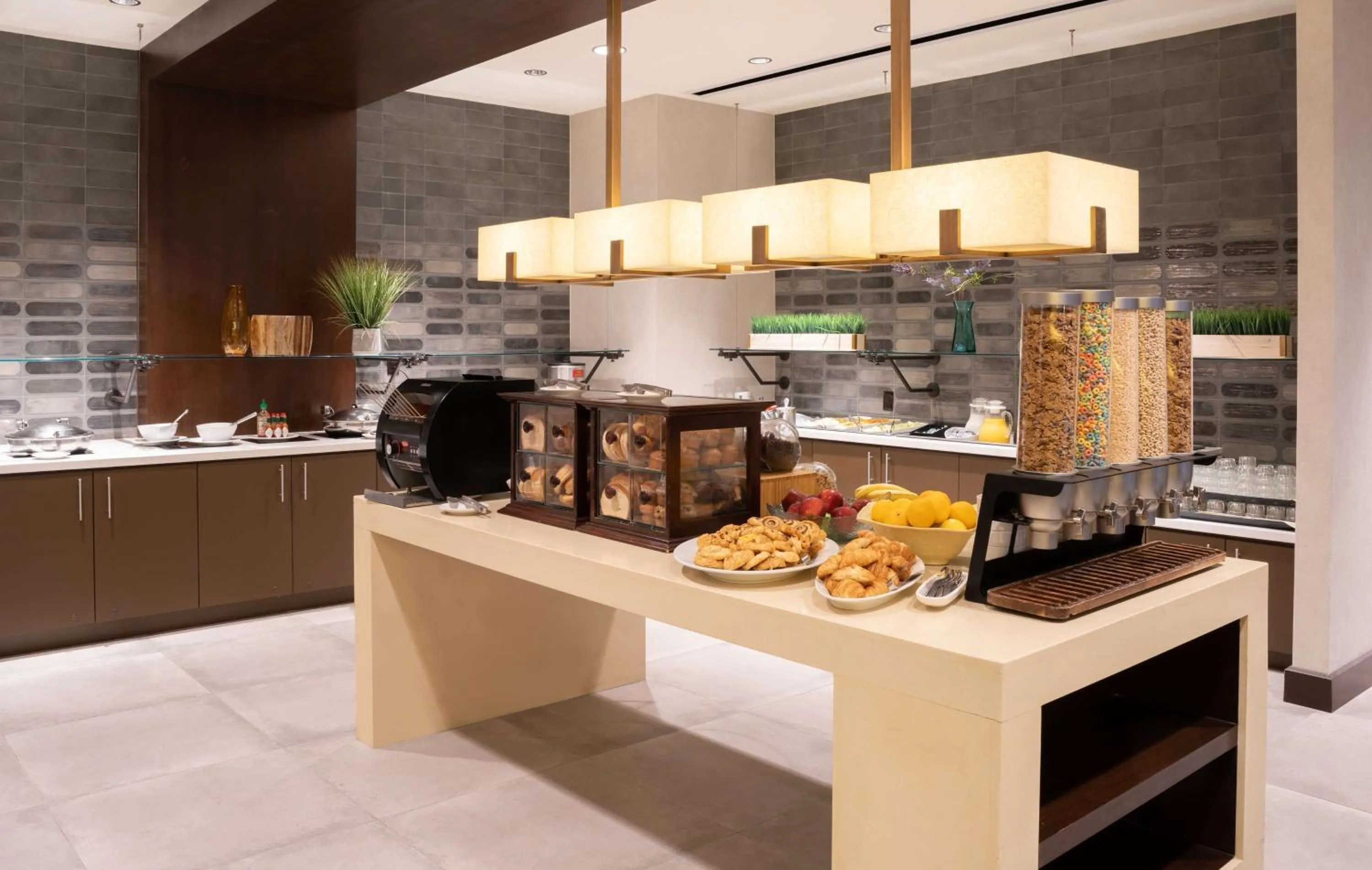 Breakfast in Hilton Fairfax, Va