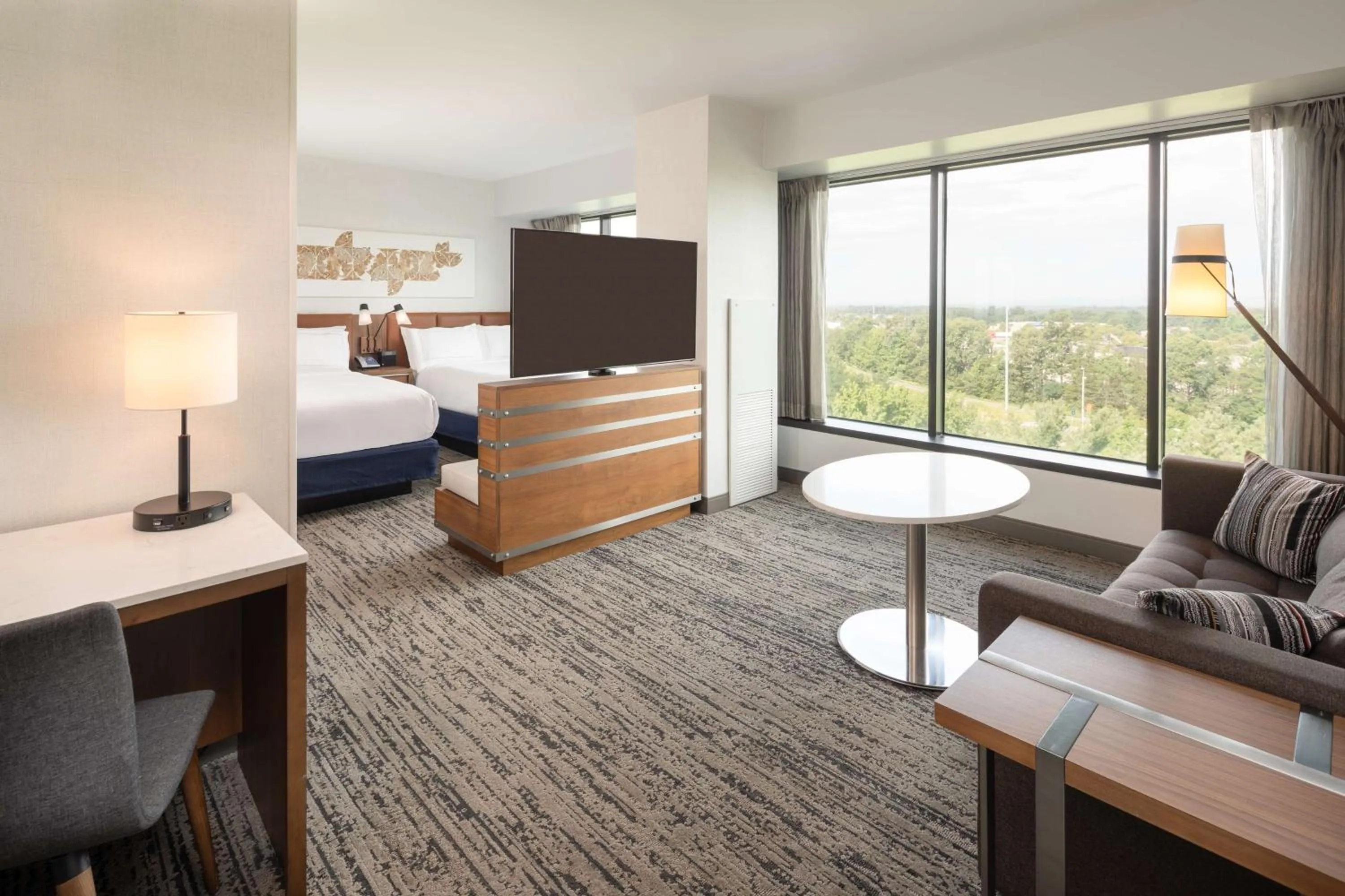 Bedroom, Bed in Hilton Fairfax, Va