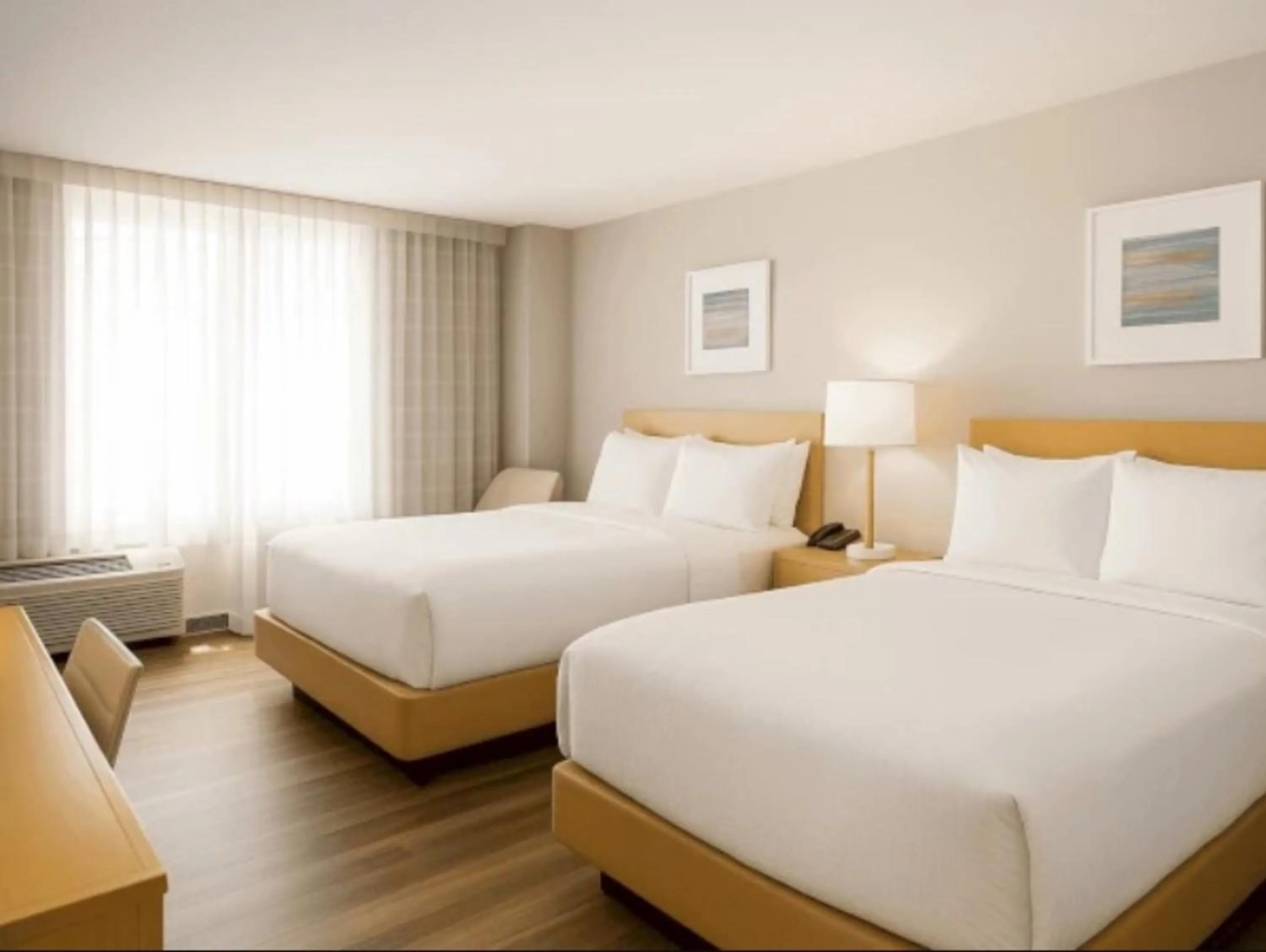 Bed in Solomons Inn Resort and Marina