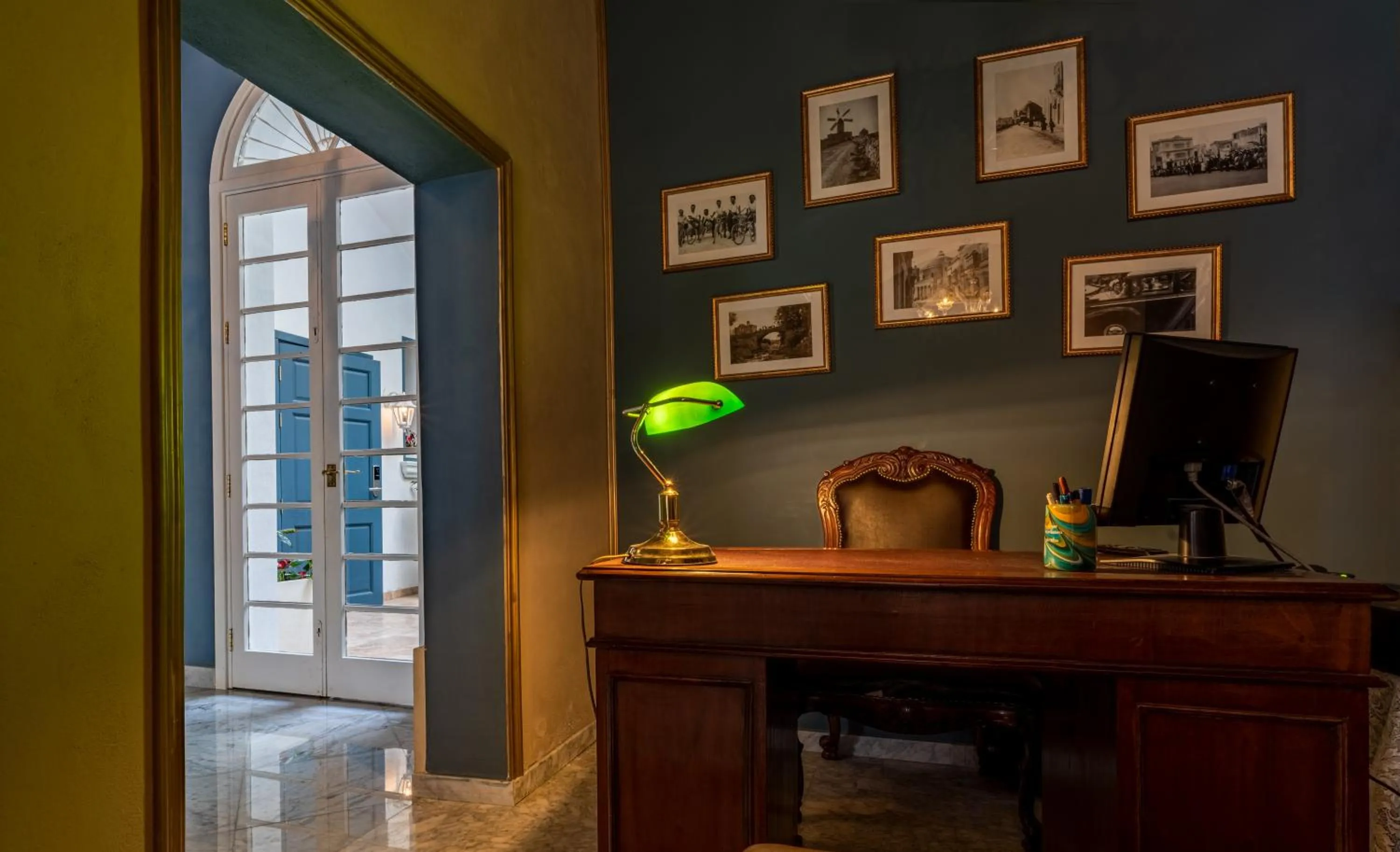 Julina Boutique Living