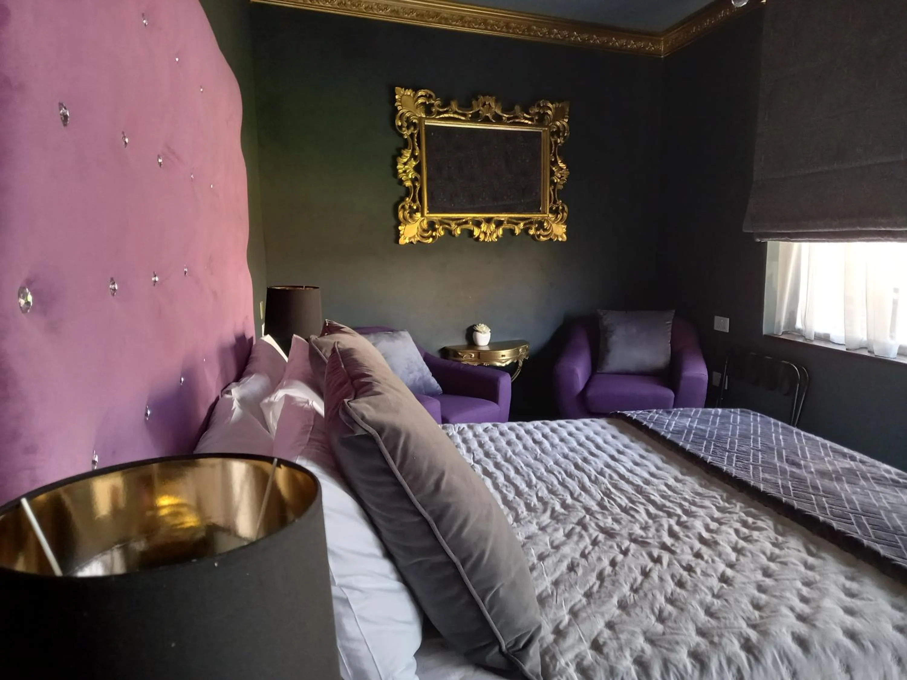 Bed in Julina Boutique Living