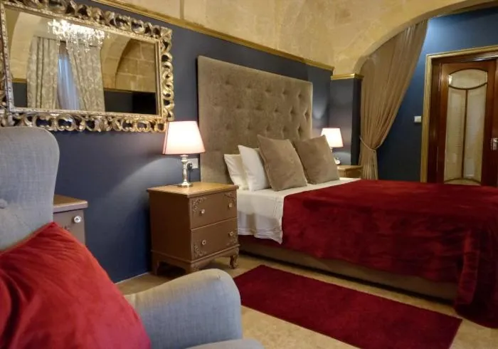 Bedroom, Bed in Julina Boutique Living