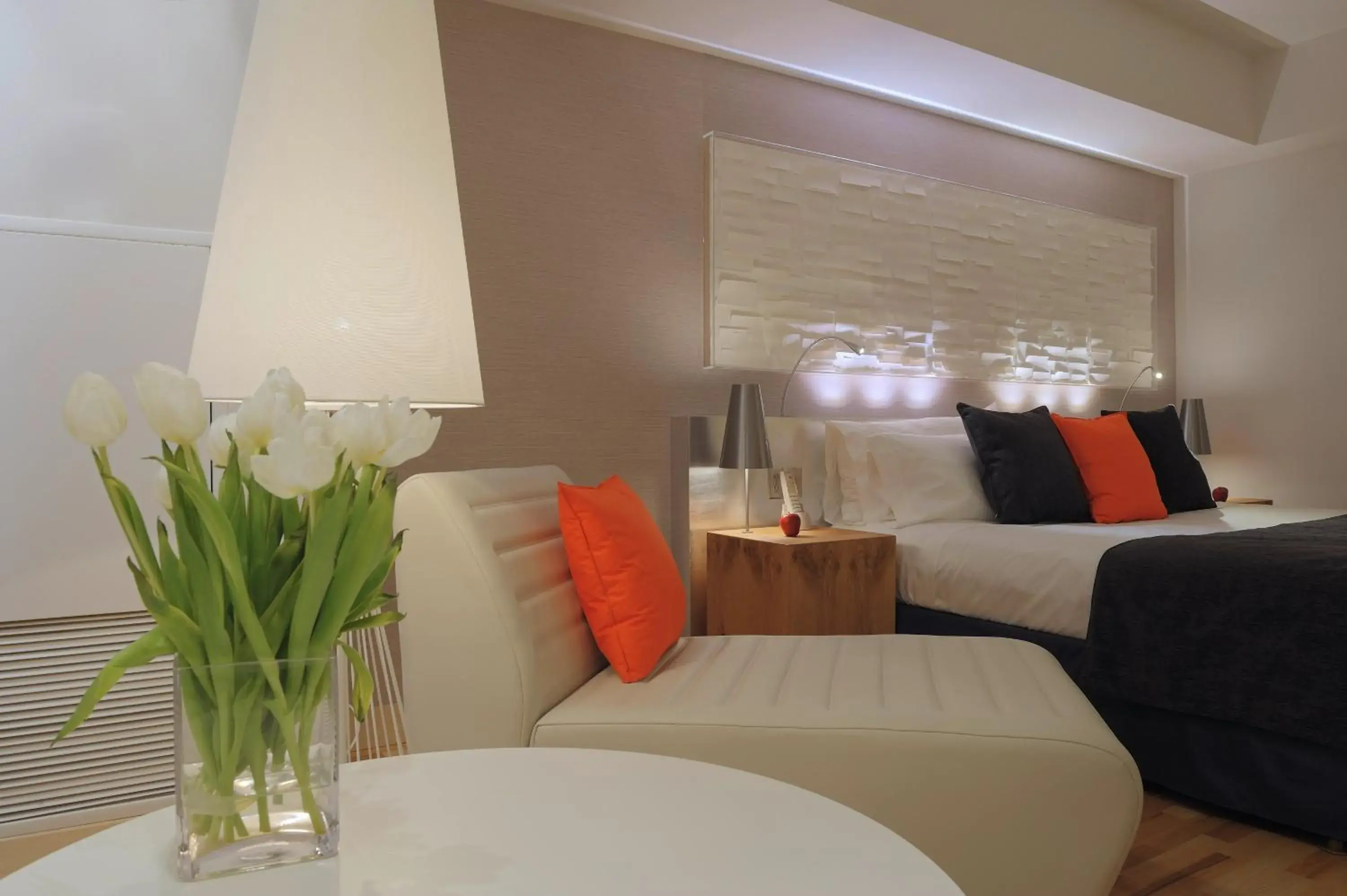 King Room with City View - Disability Access/Non-Smoking in Radisson Blu Aqua Hotel, Chicago King Room with City View - Disability Access/Non-Smoking in Radisson Blu Aqua Hotel, Chicago