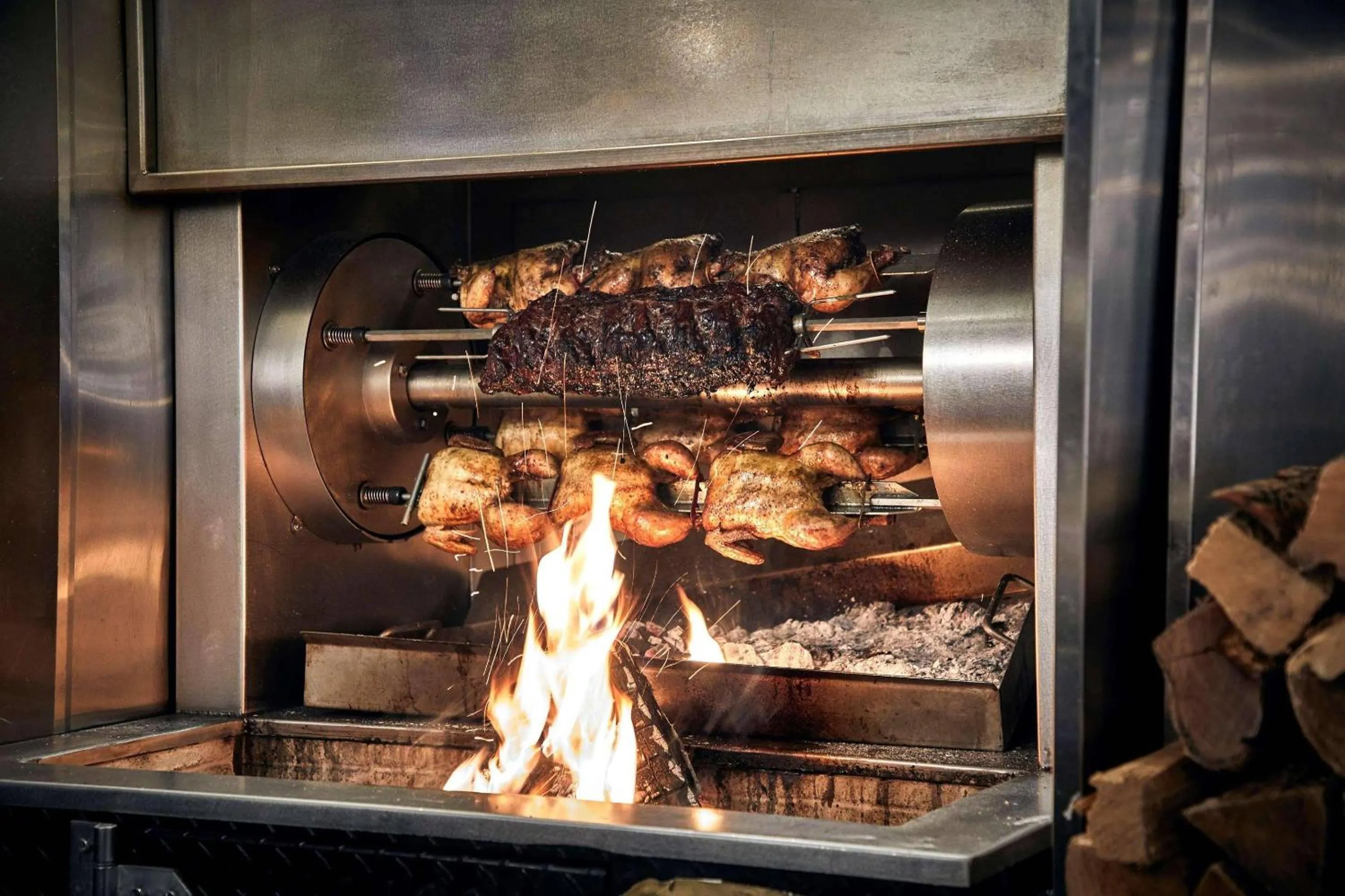 Restaurant/places to eat in Radisson Blu Aqua Hotel, Chicago