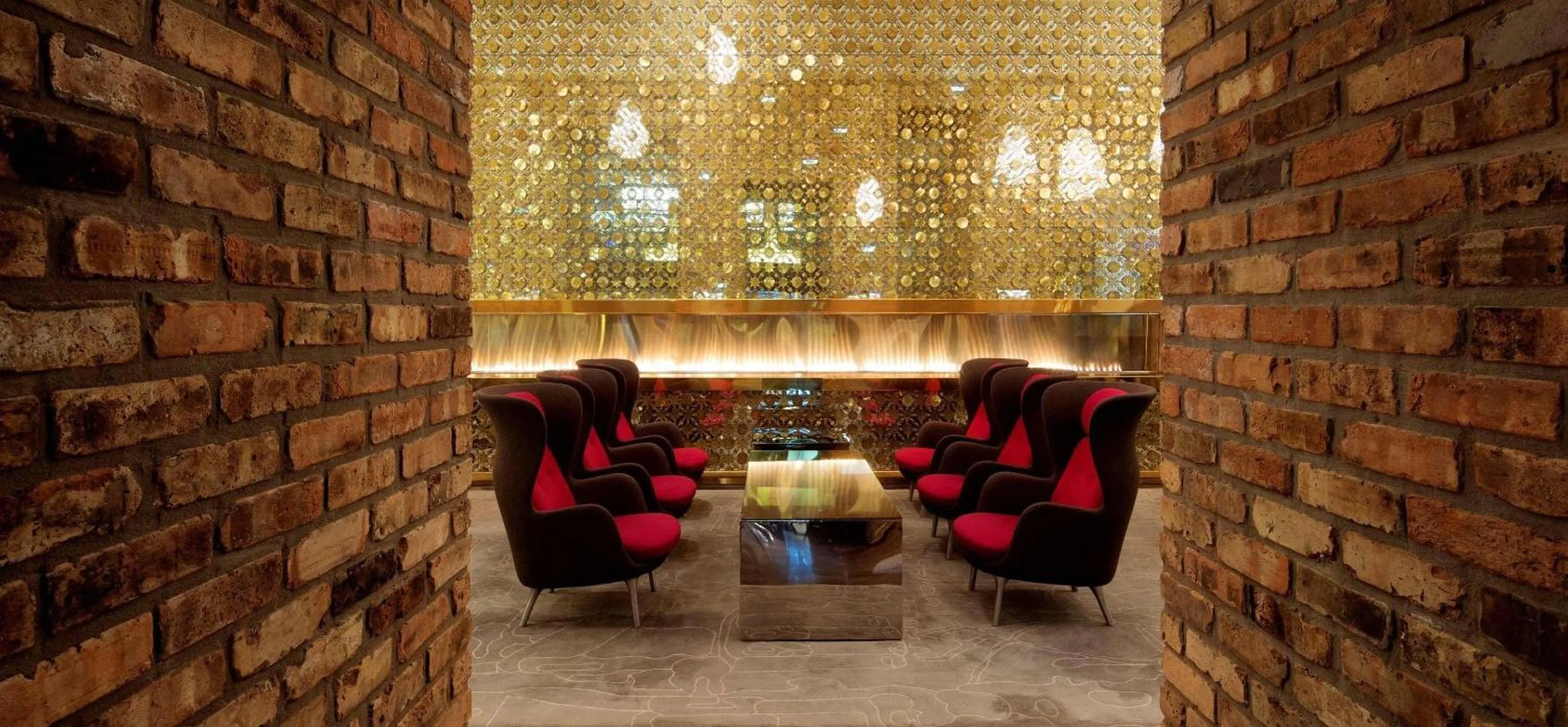 Lobby or reception in Radisson Blu Aqua Hotel, Chicago