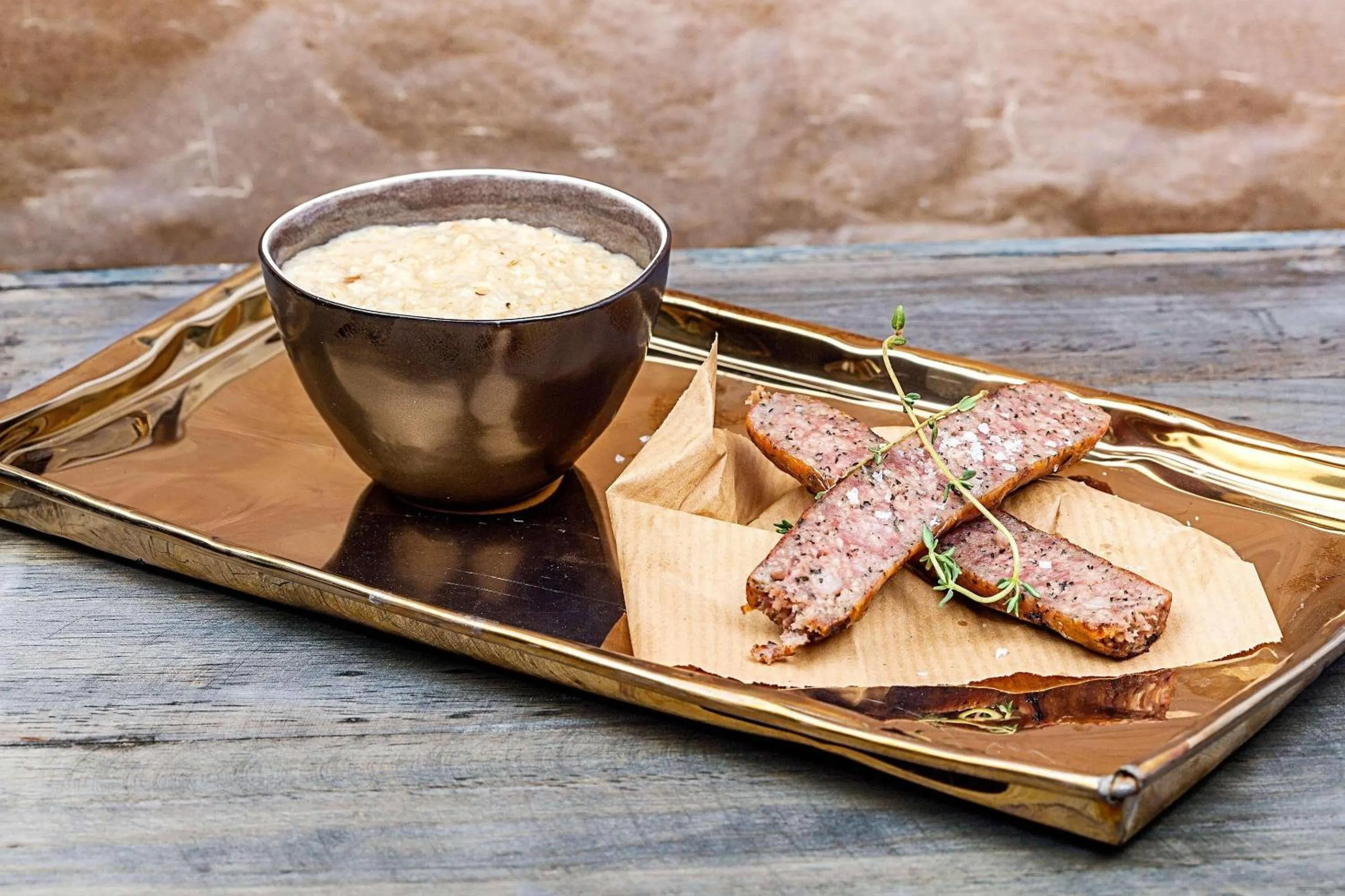 Restaurant/places to eat in Radisson Blu Aqua Hotel, Chicago