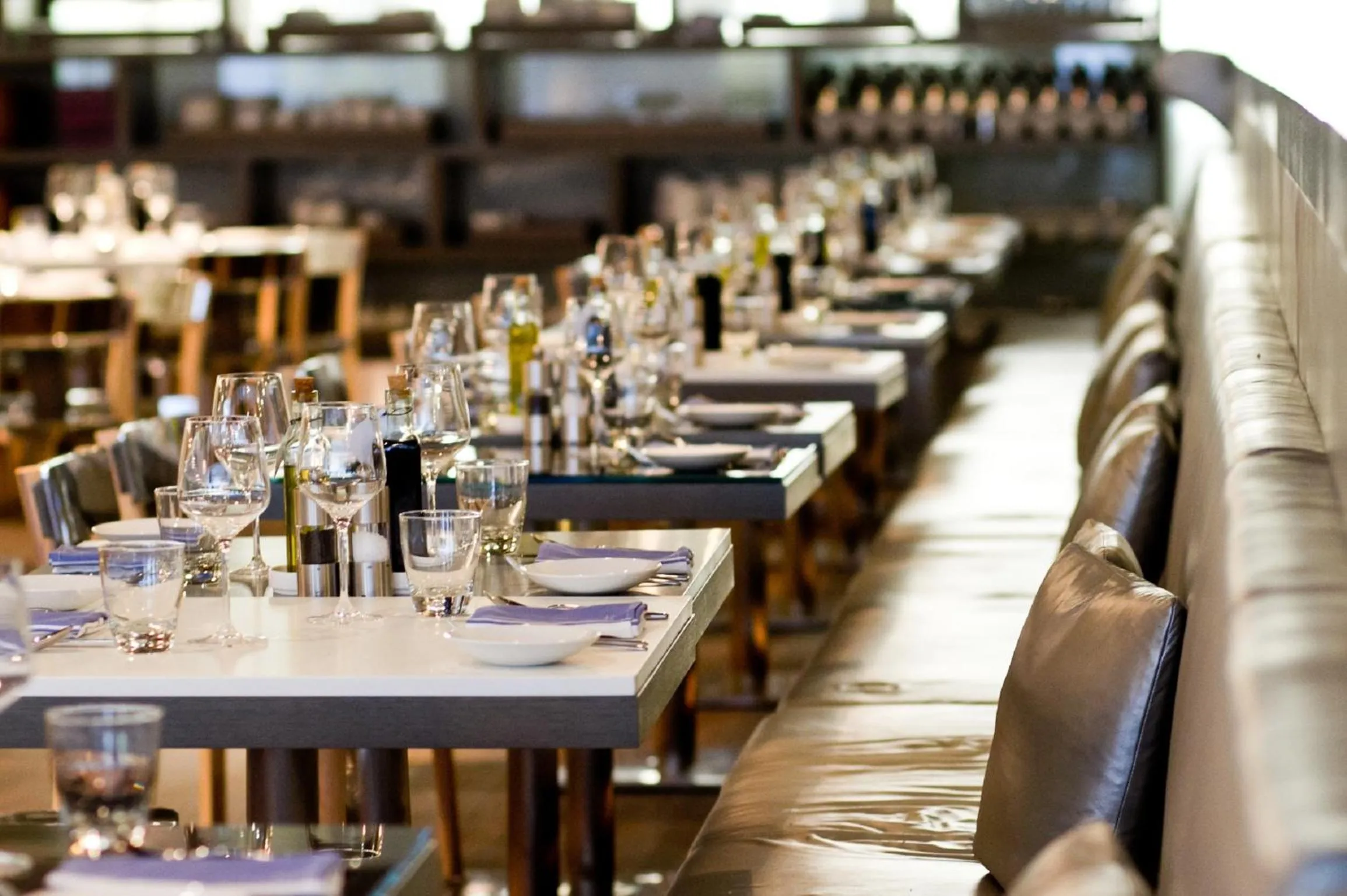 Lounge or bar in Radisson Blu Aqua Hotel, Chicago