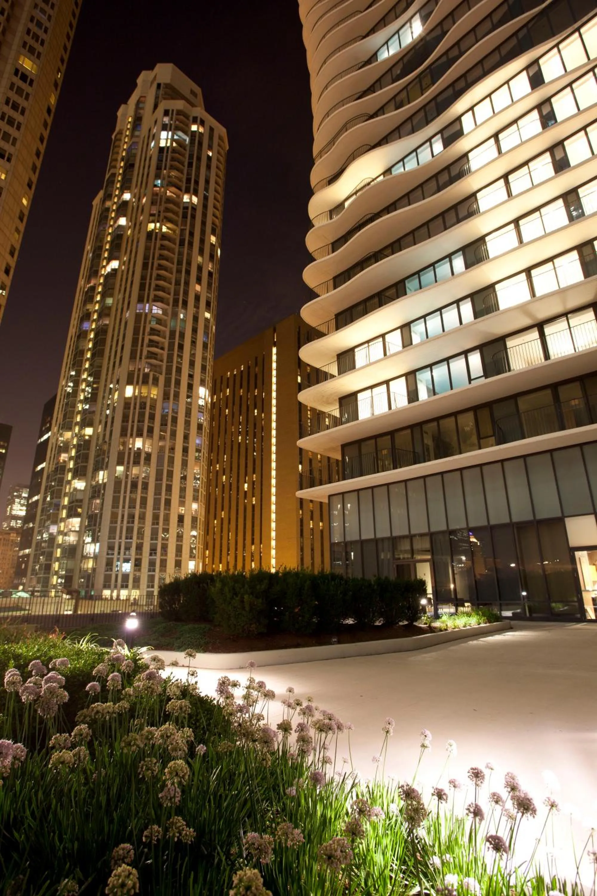 Facade/entrance in Radisson Blu Aqua Hotel, Chicago