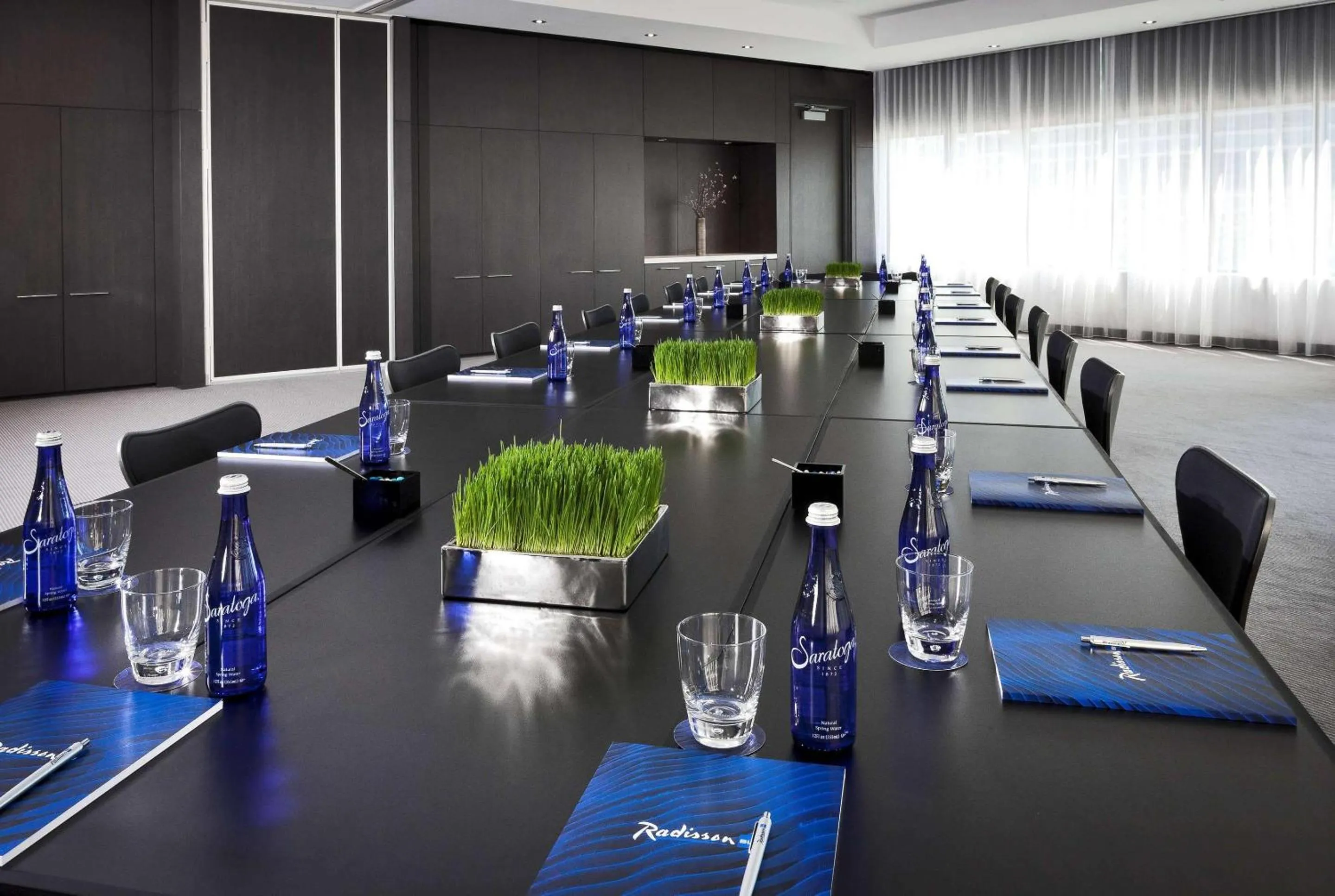 Meeting/conference room in Radisson Blu Aqua Hotel, Chicago