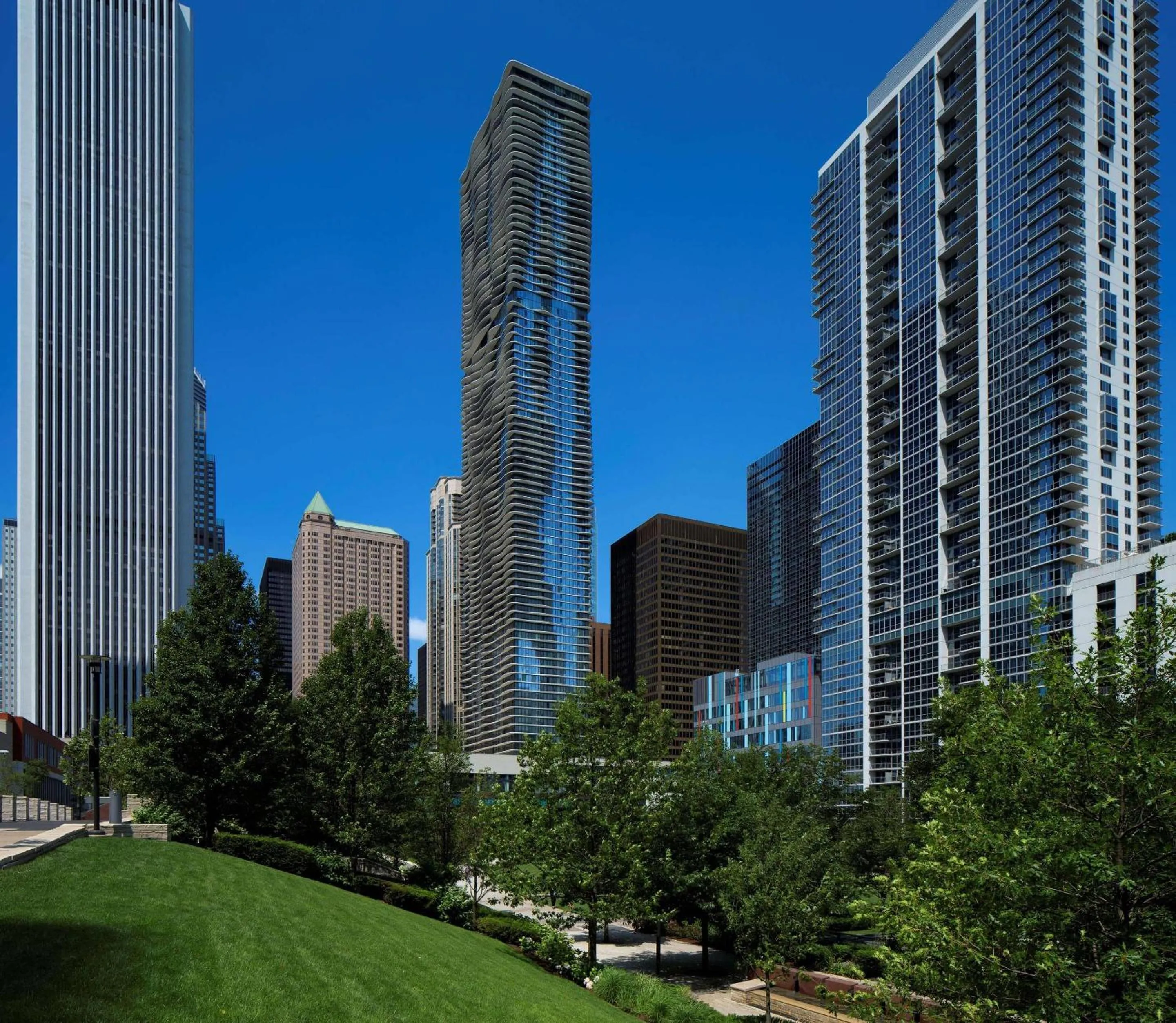 Property building in Radisson Blu Aqua Hotel, Chicago